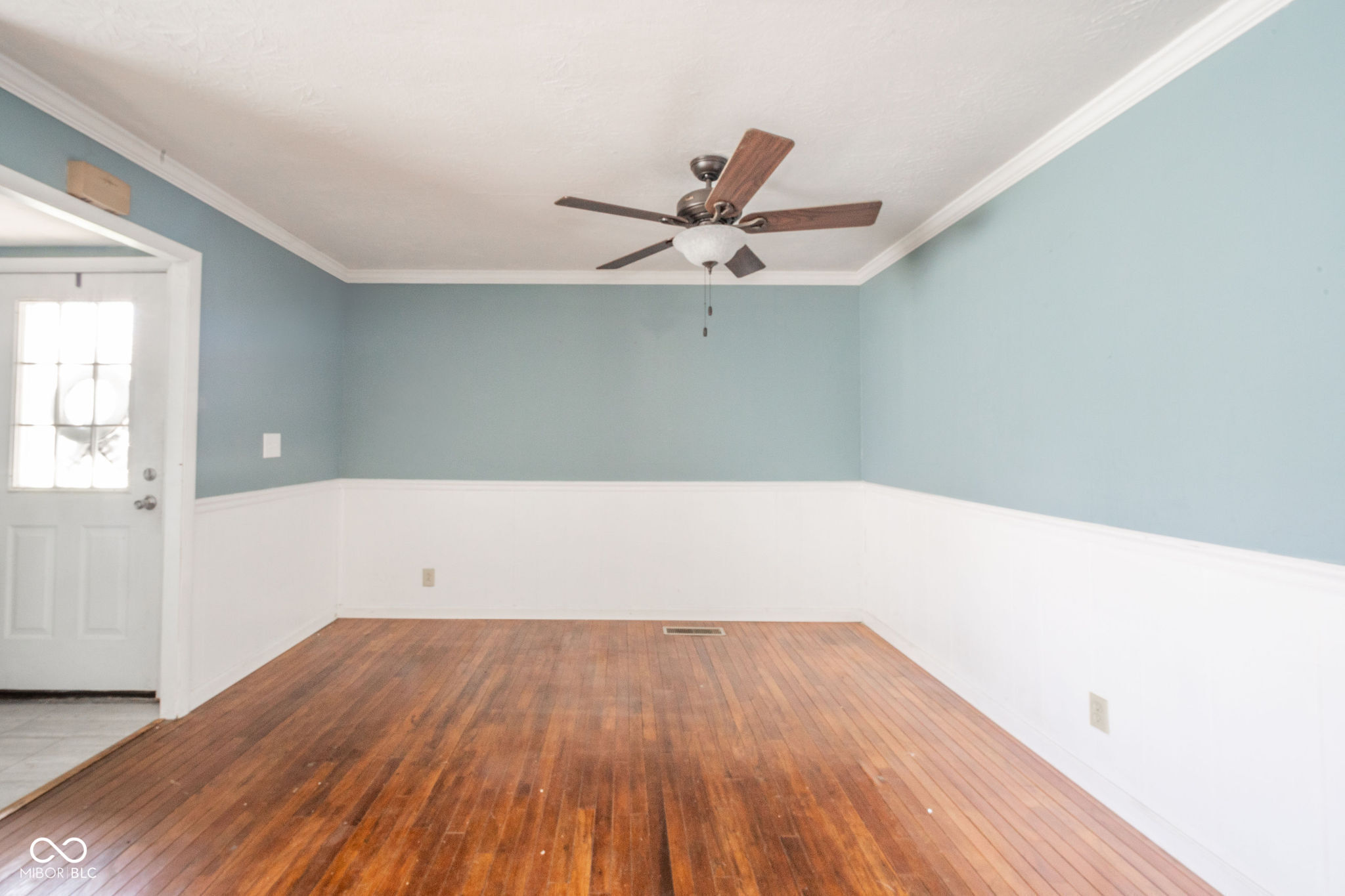 1310 Lynnhurst Drive