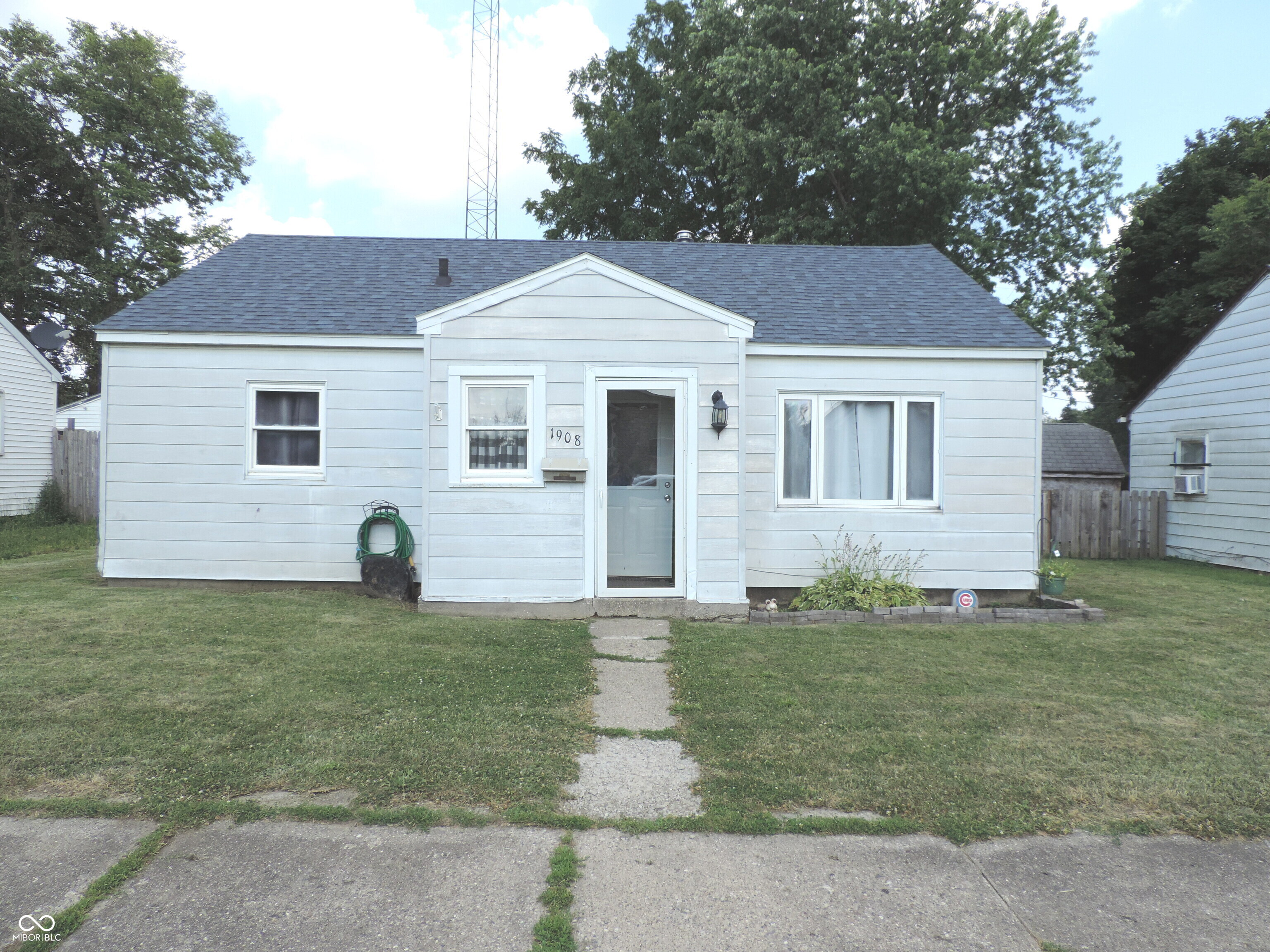 1908 N Lafountain Street