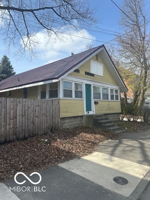 127 W Elm Street