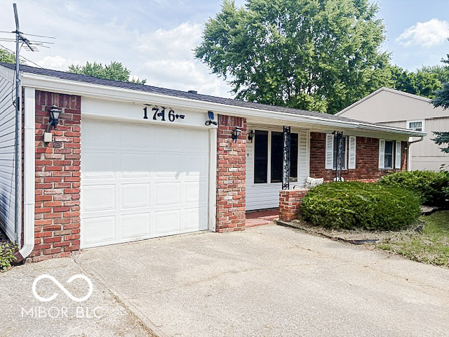 1716 Oakhill Road