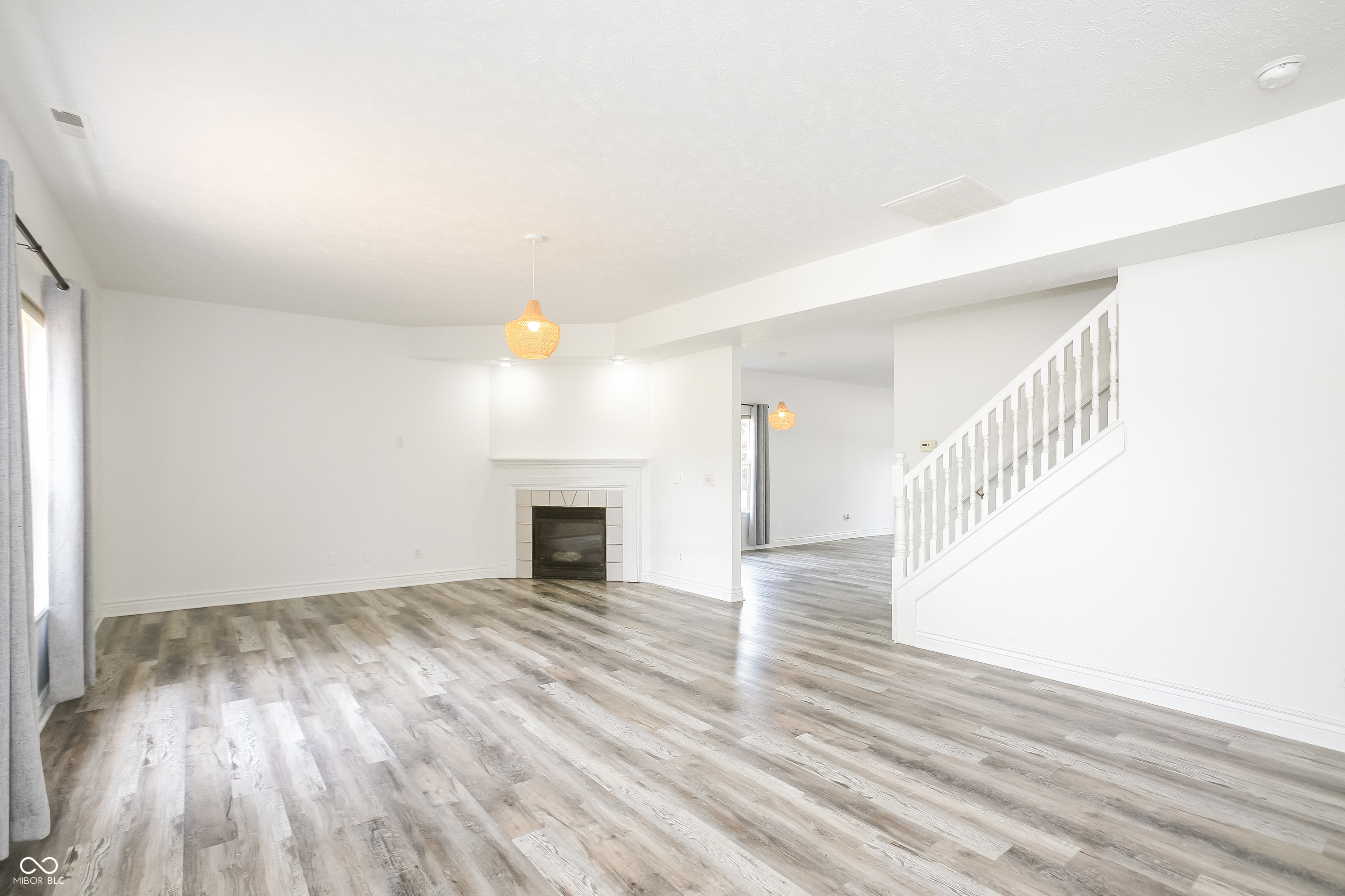 2913 Mayor Drive