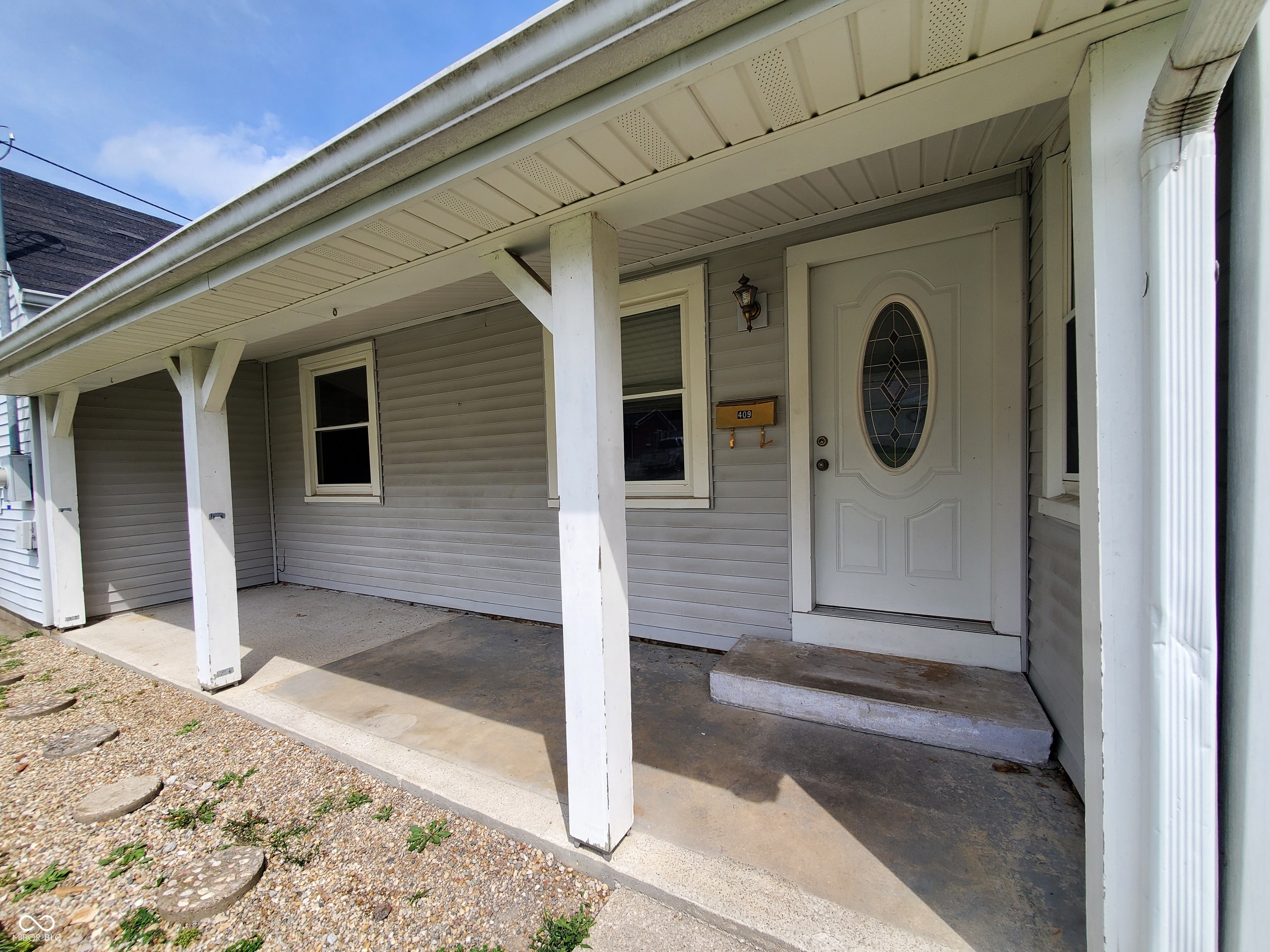 409 N Poplar Street