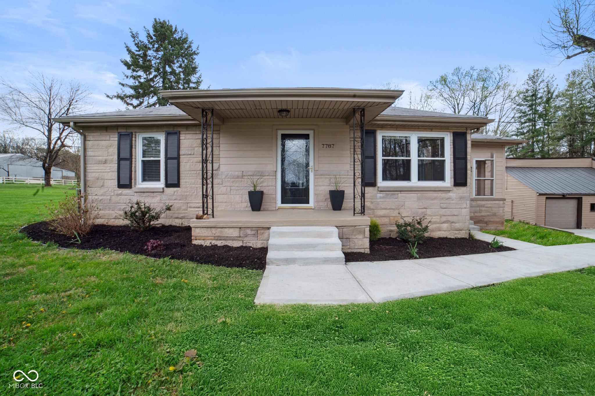 7787 E County Road 50 N