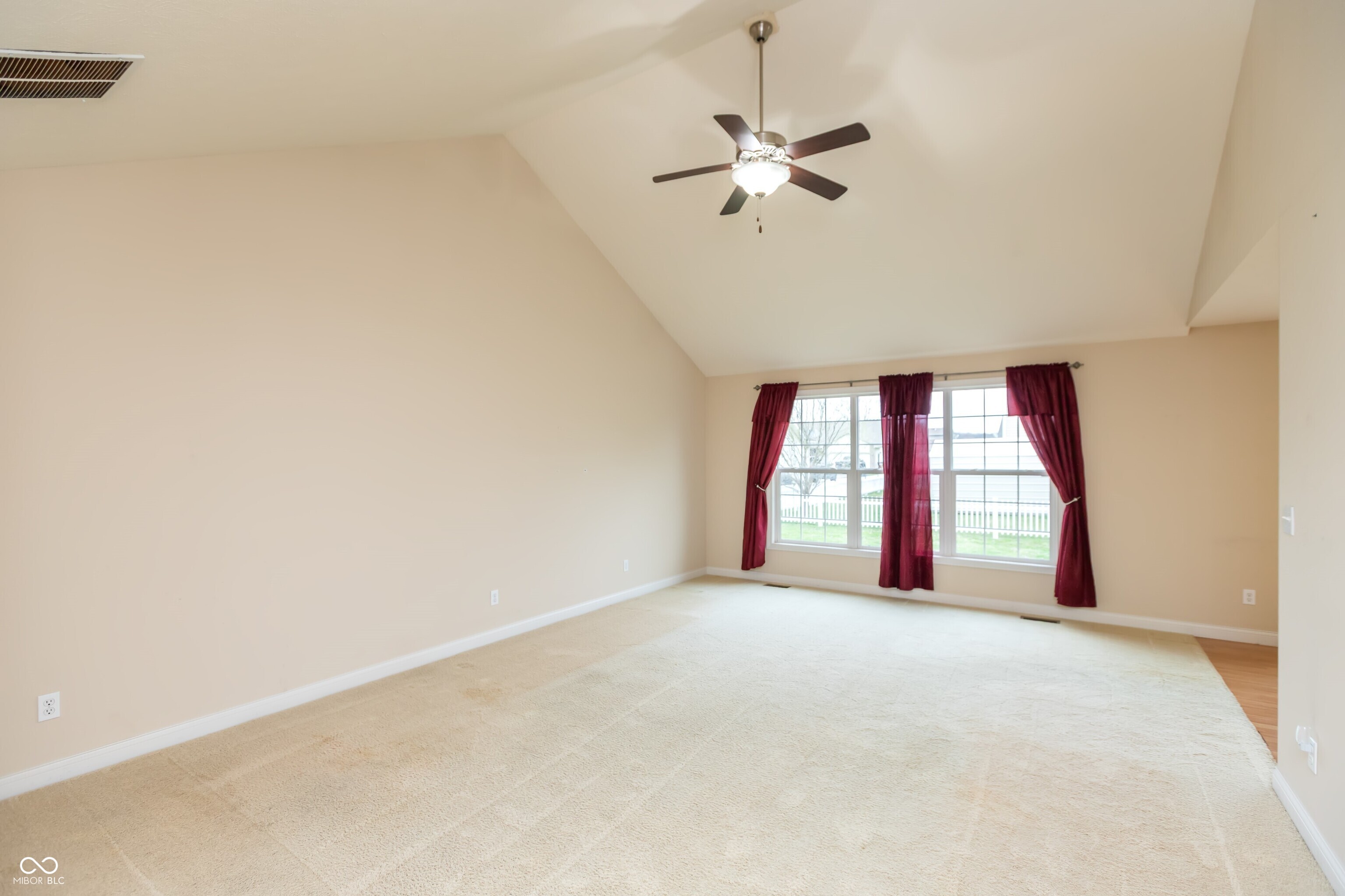 1123 Mockingbird Lane
