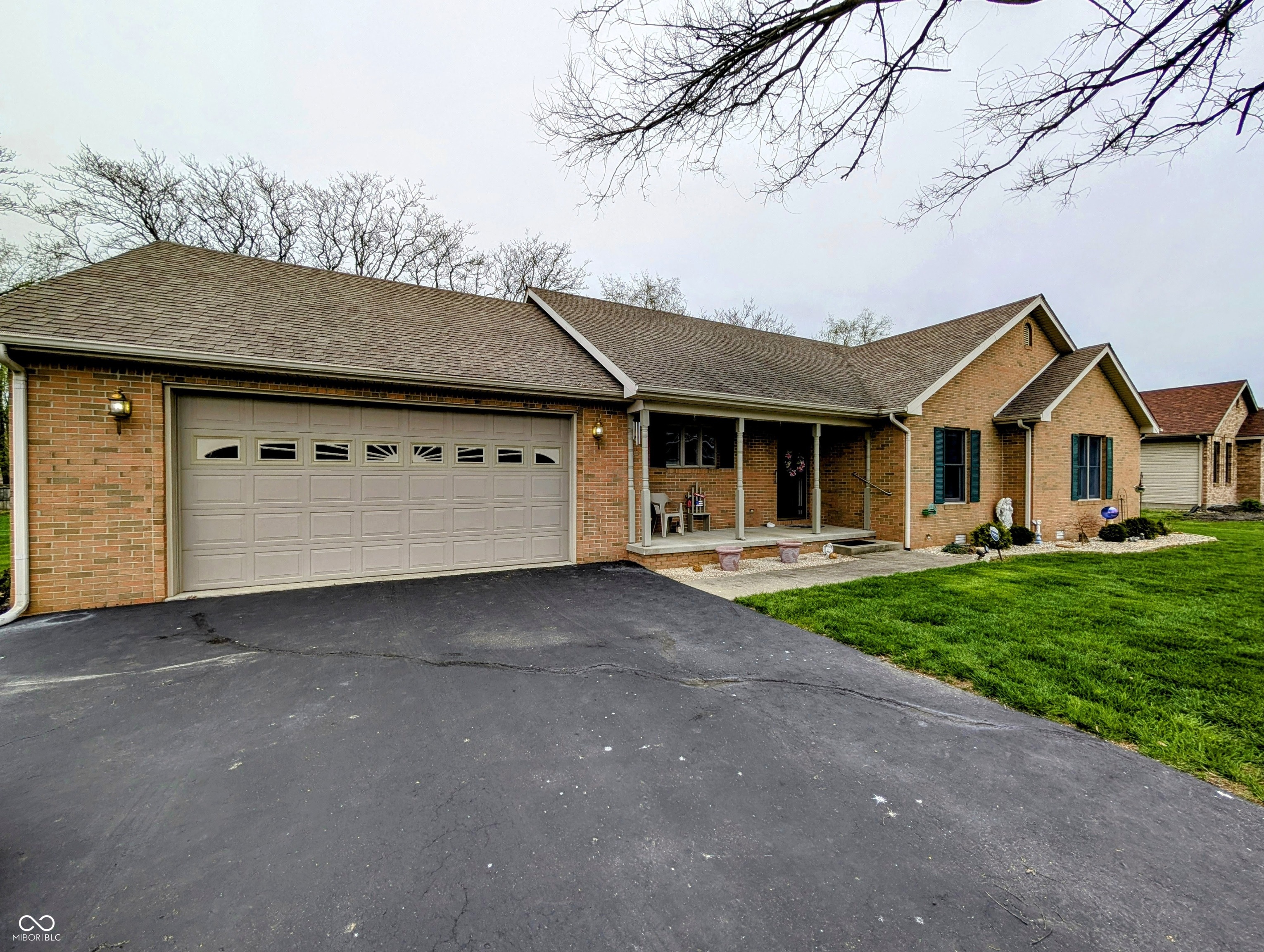 2515 Woods Edge Drive