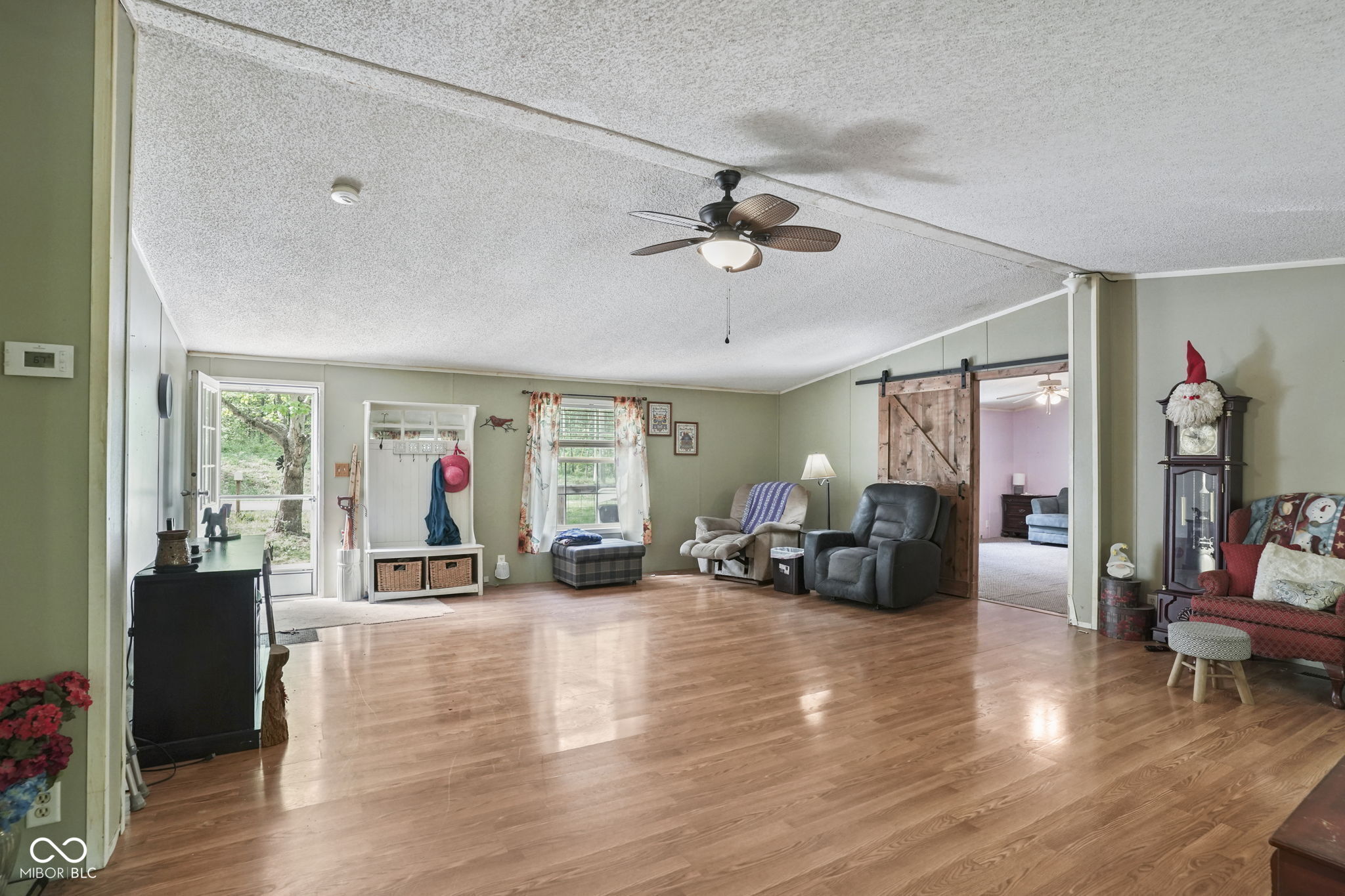 950 Hoosier Drive