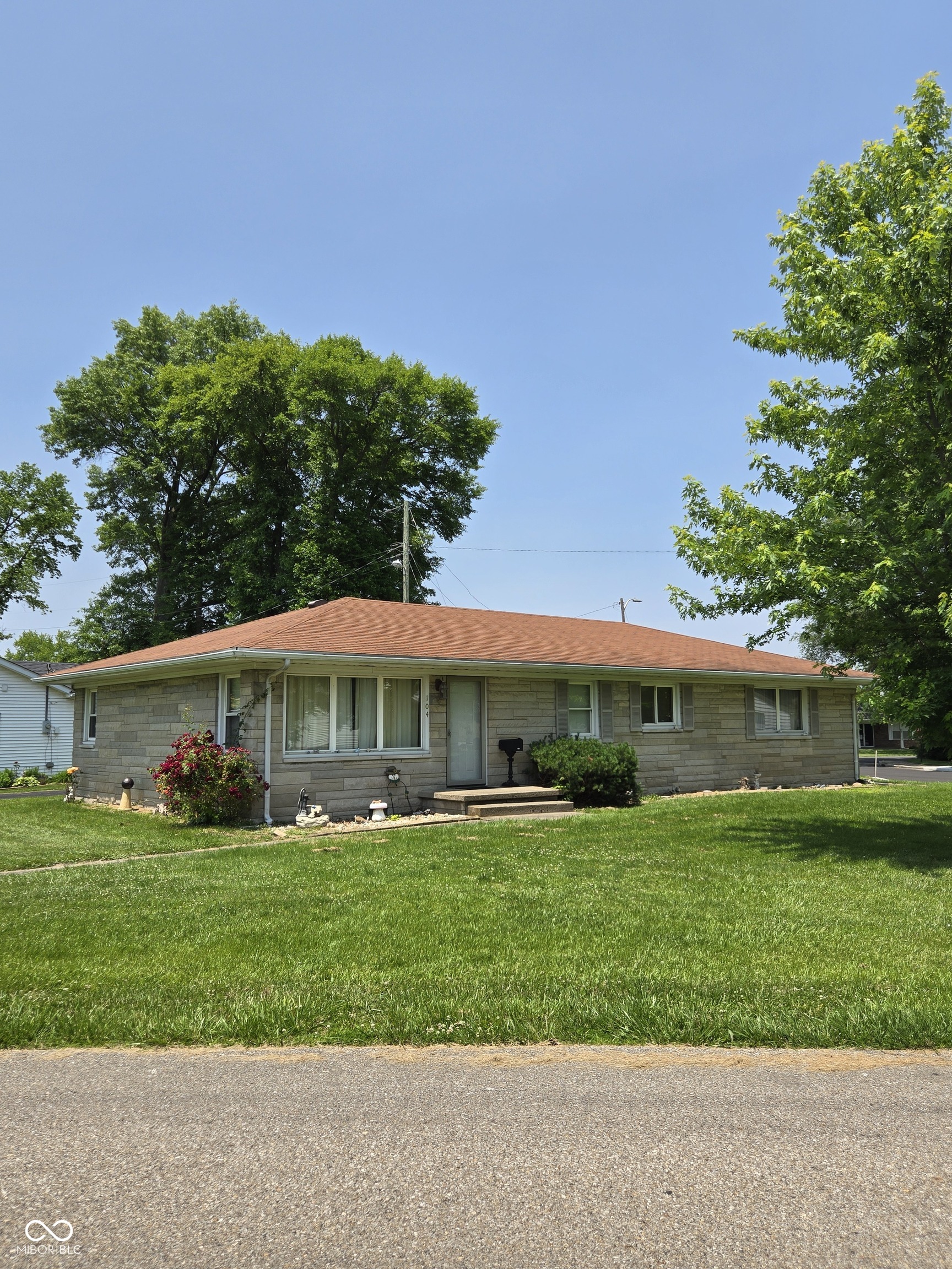104 Meadow Lane
