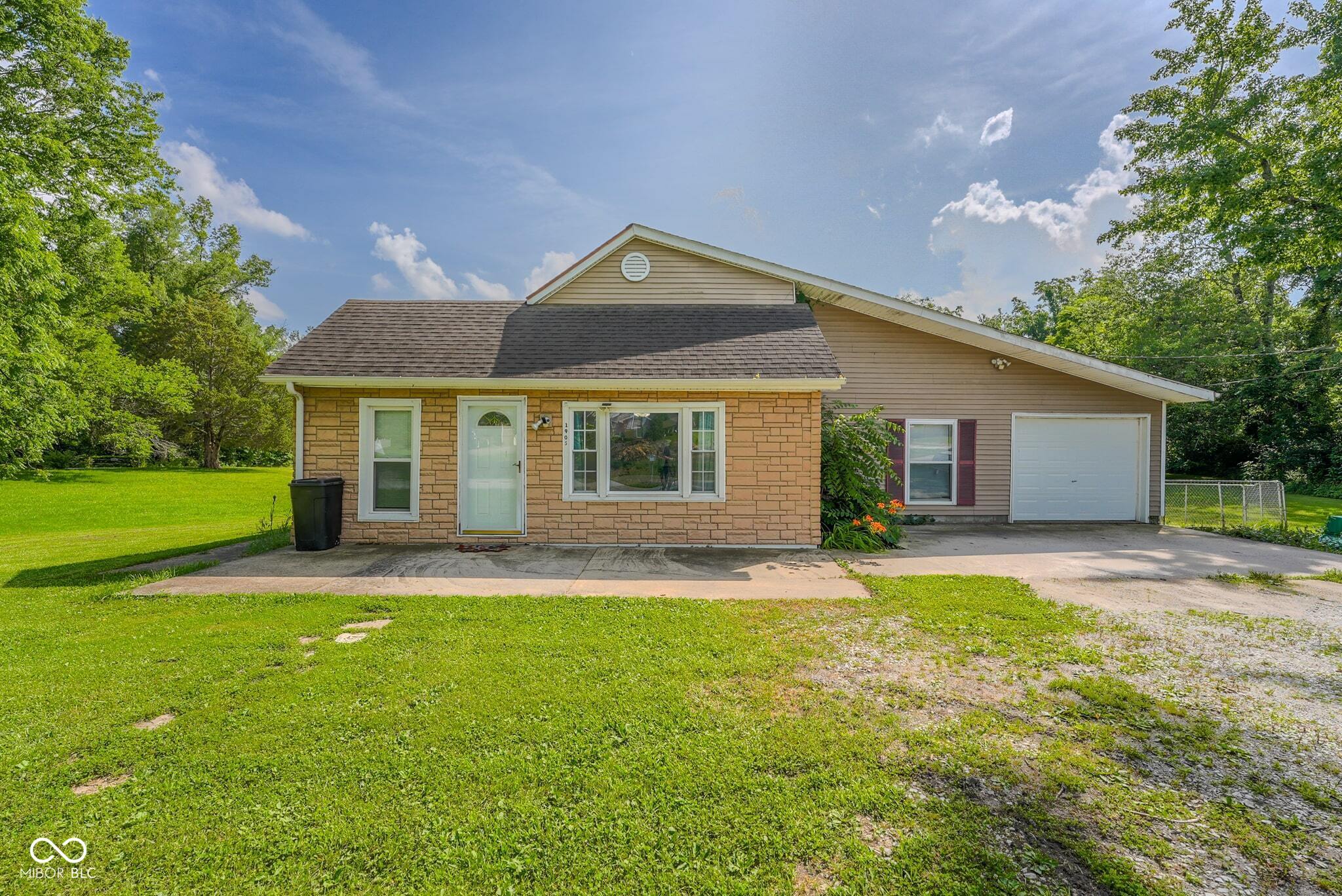 1905 W Brownstown Road