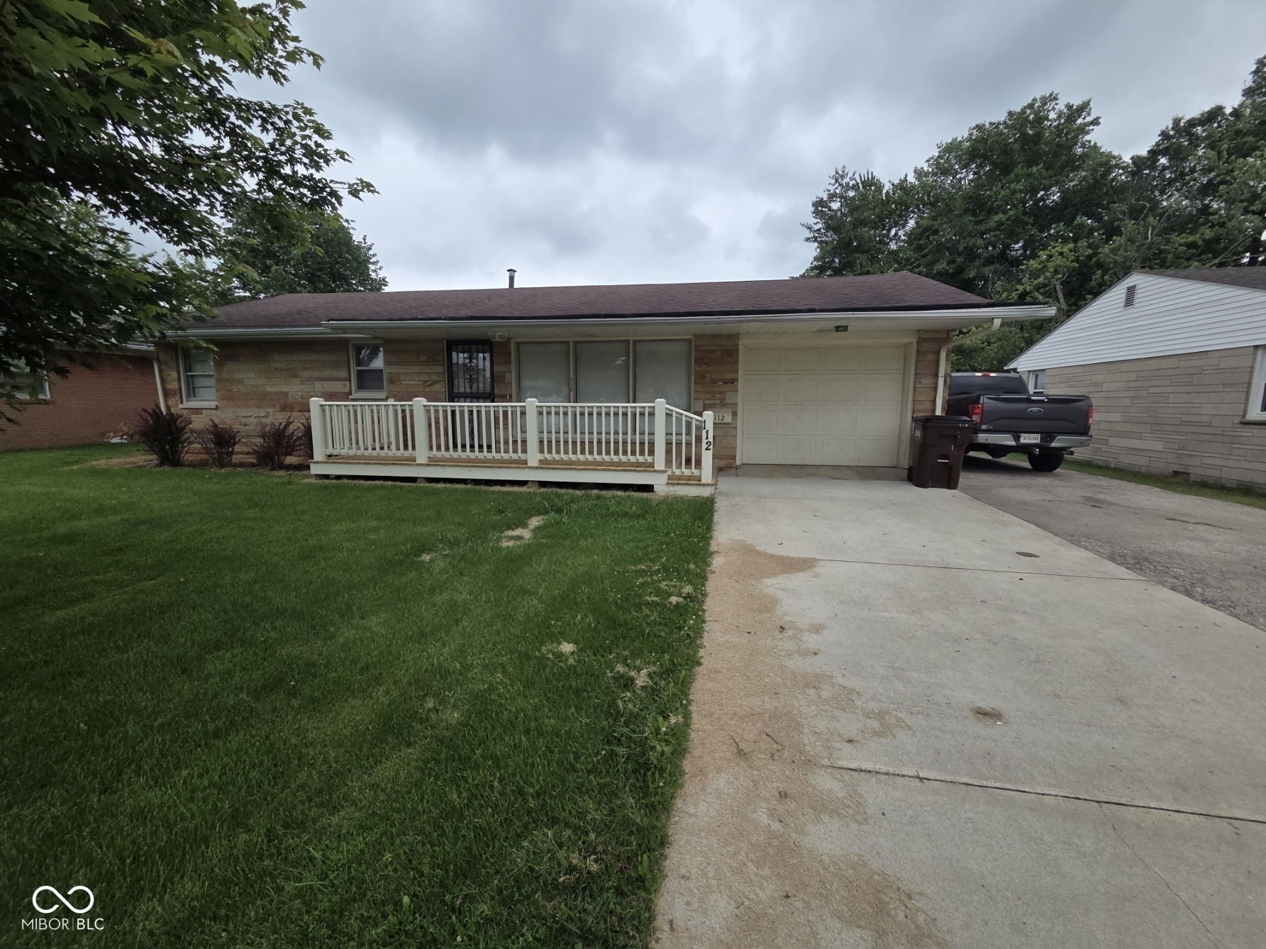 112 Sunnyside Drive