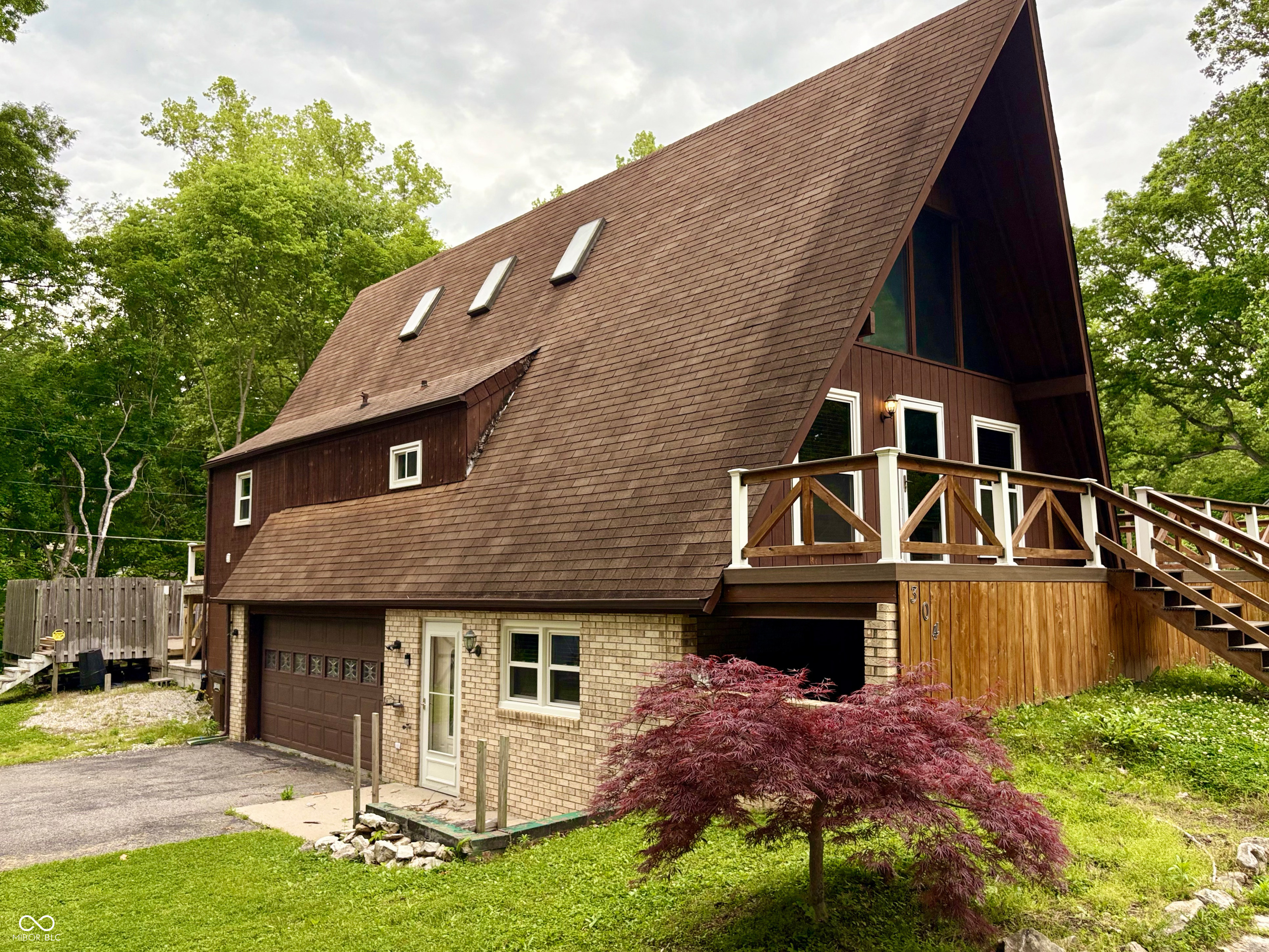 304 Oakridge Drive