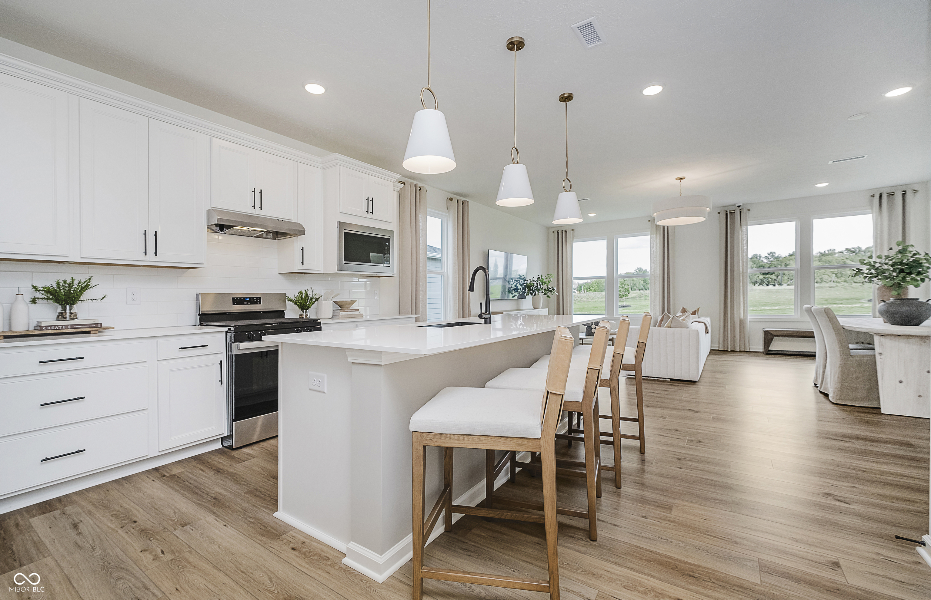 3142 Balsamroot Road