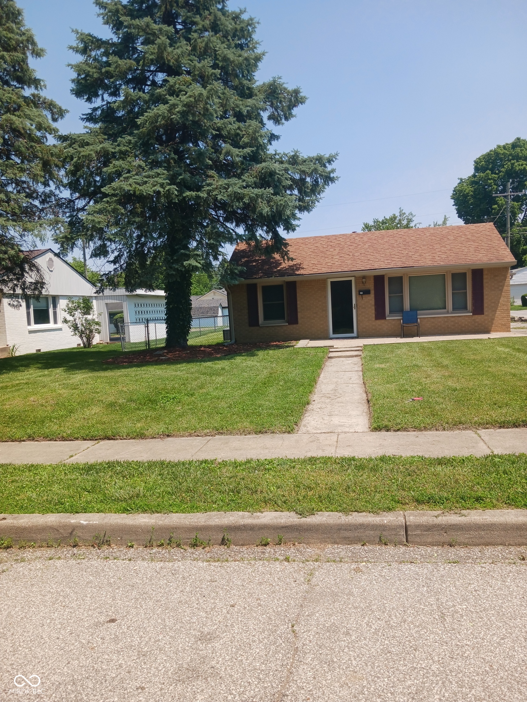 351 N Smart Street