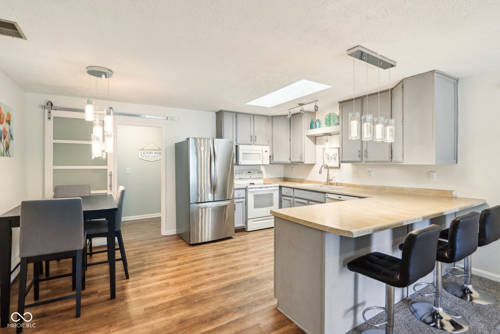 1001 Paradise Court