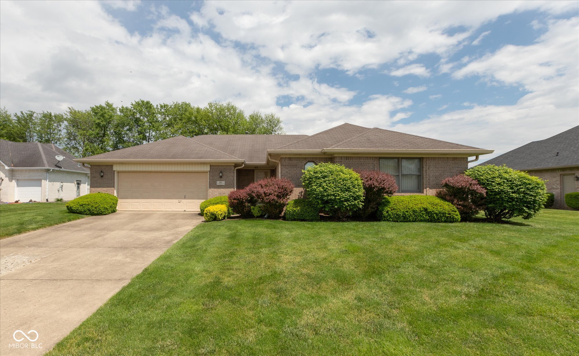 897 N Scott Drive