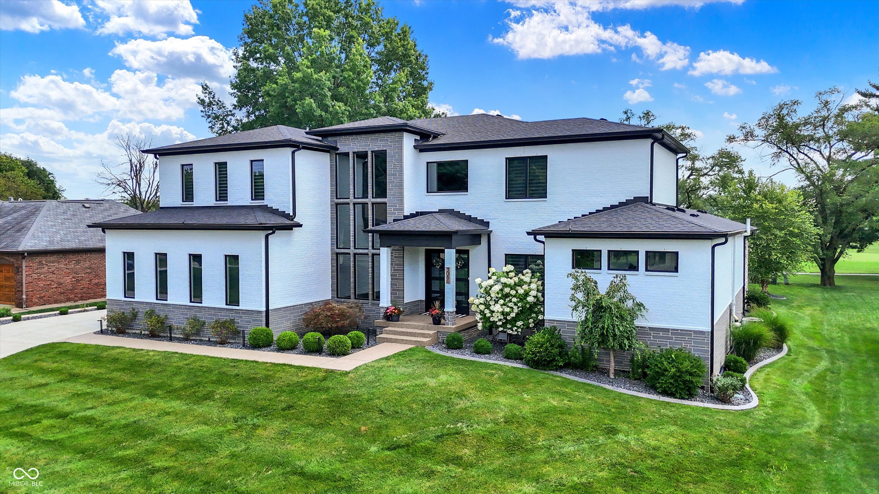 3081 Golfview Drive