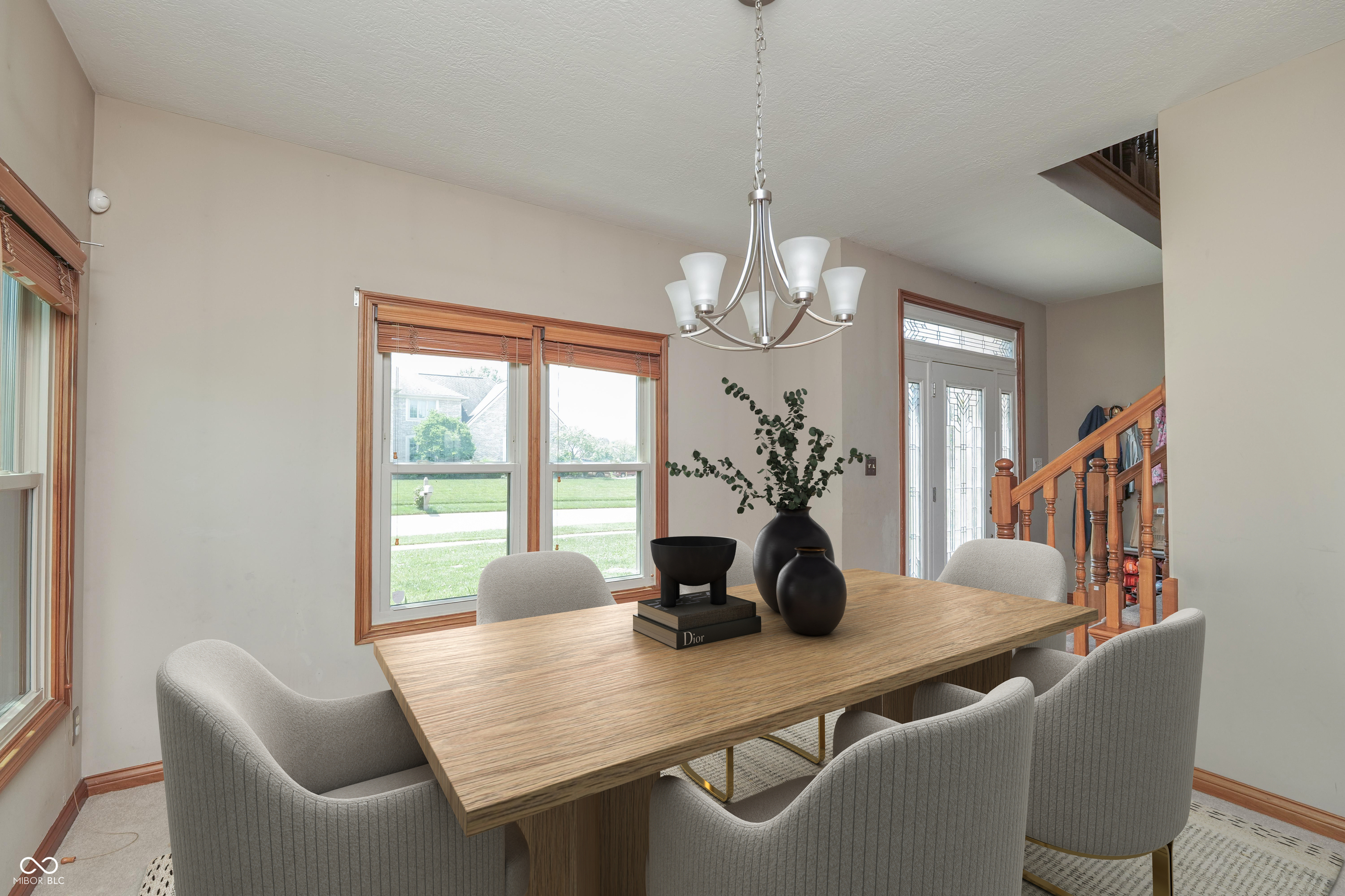 3696 Lakeshore Court