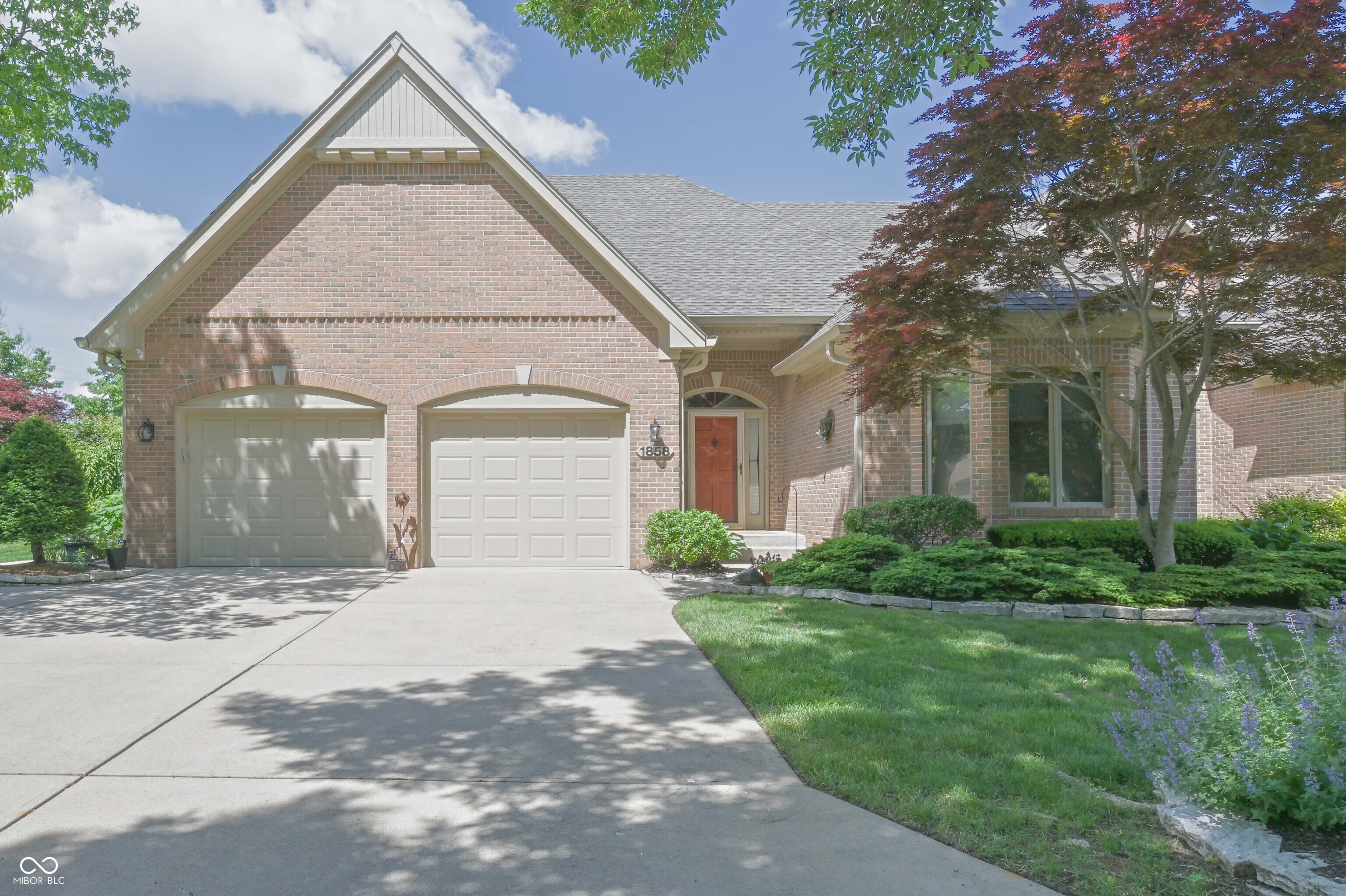 1858 Broadleaf Court