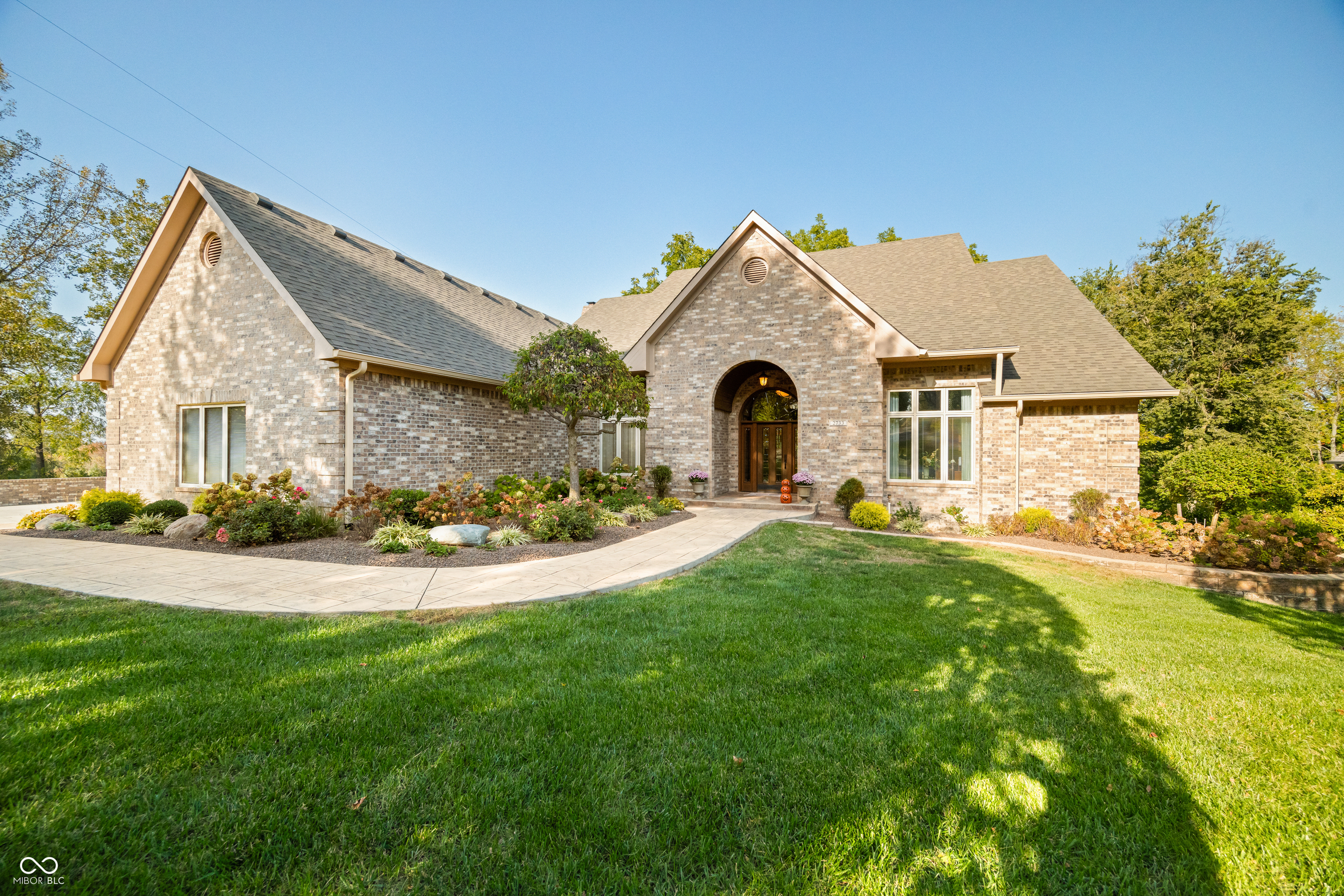 2733 Foxborough Drive