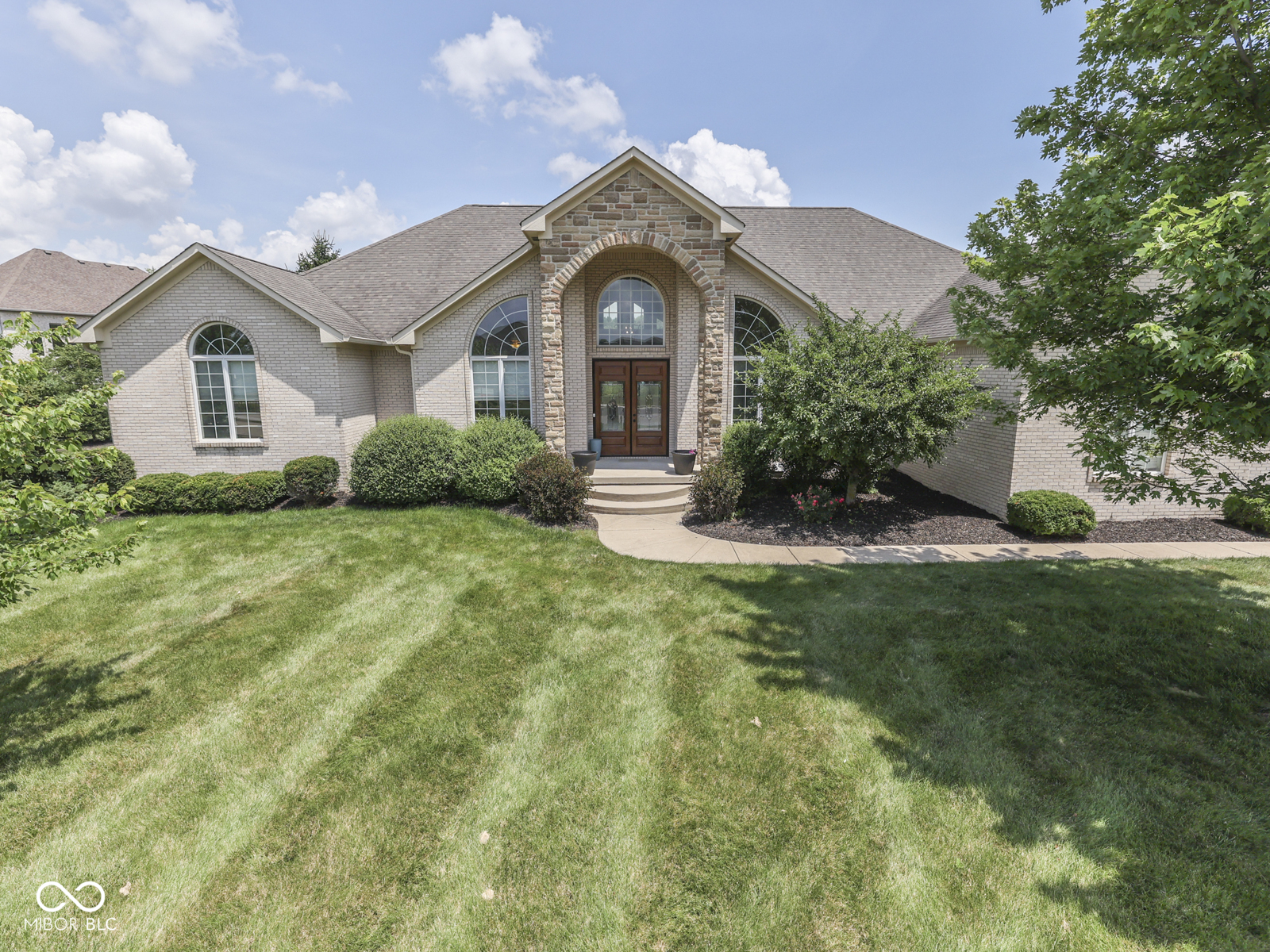 3270 Cherokee Circle