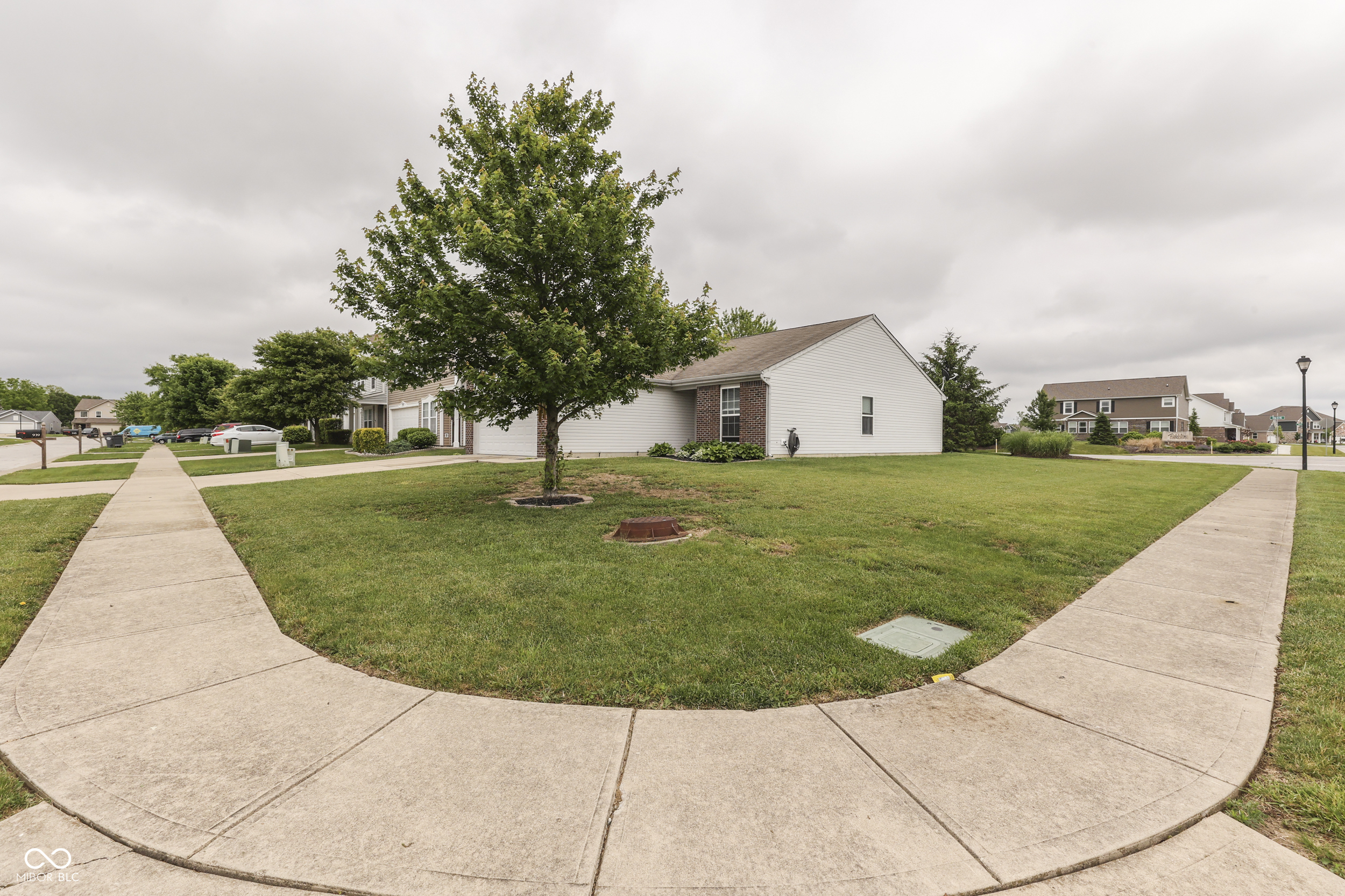 933 Curlew Lane