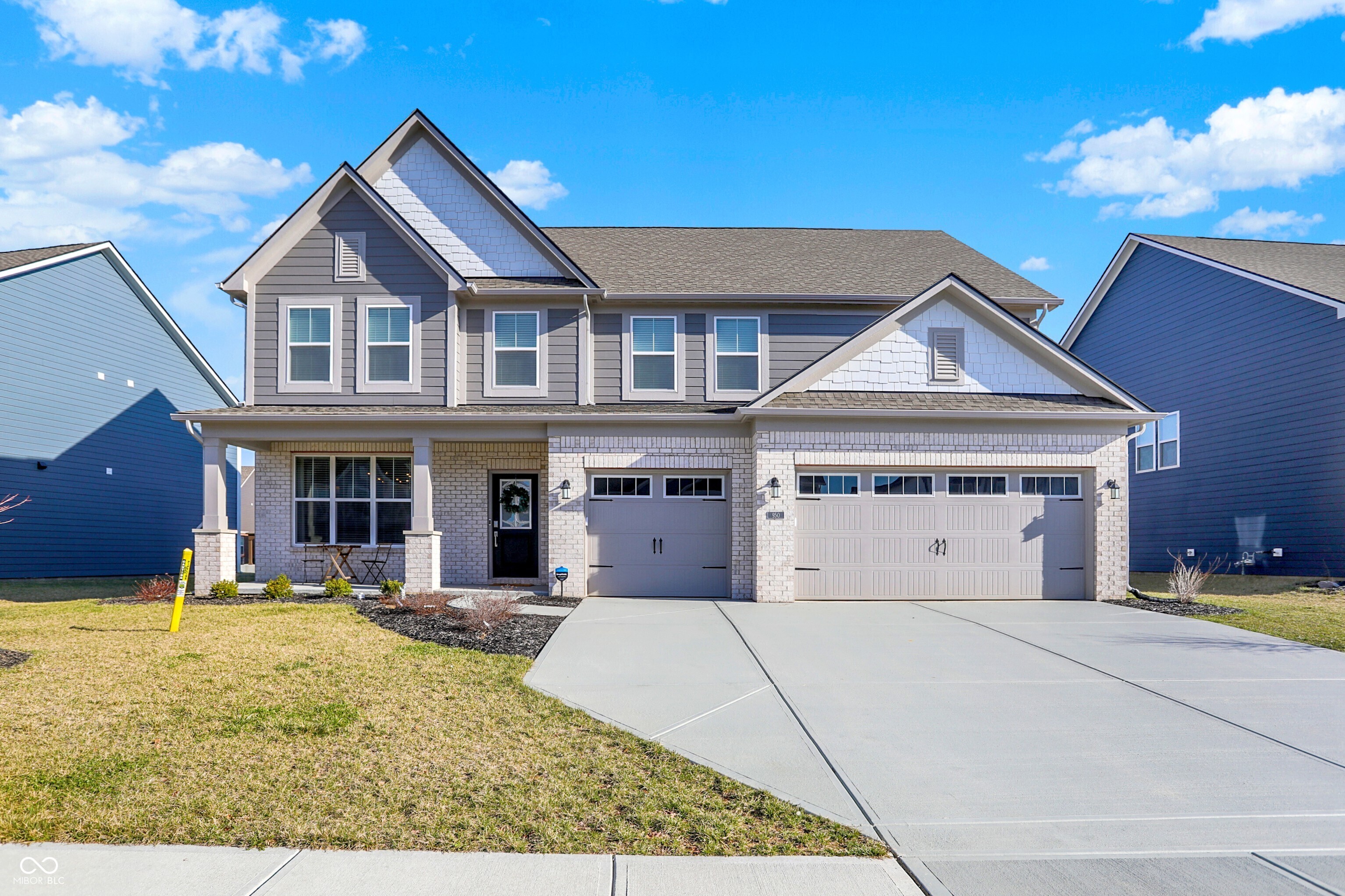 950 Edmonds Place