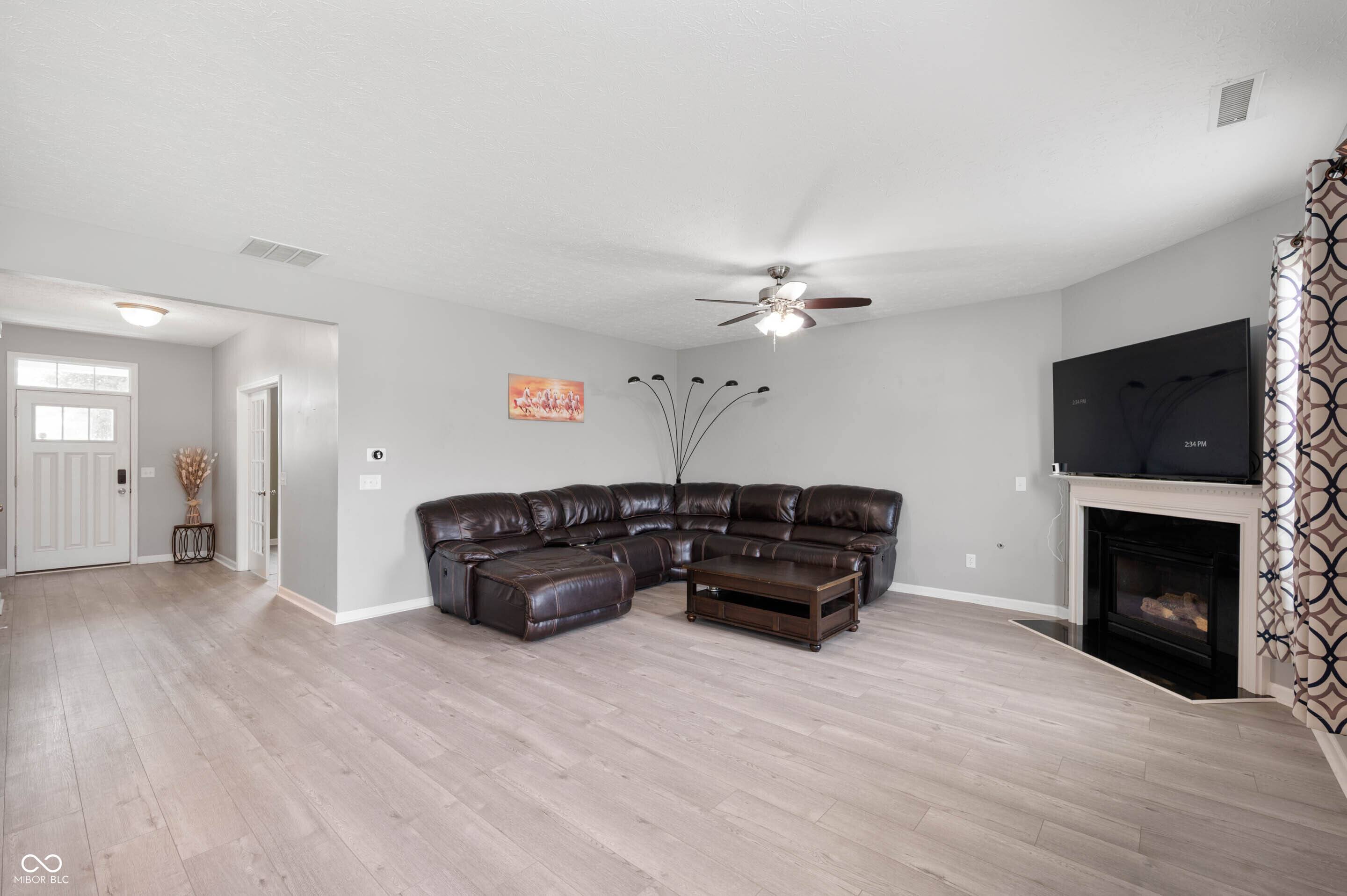 1312 Donald Pass