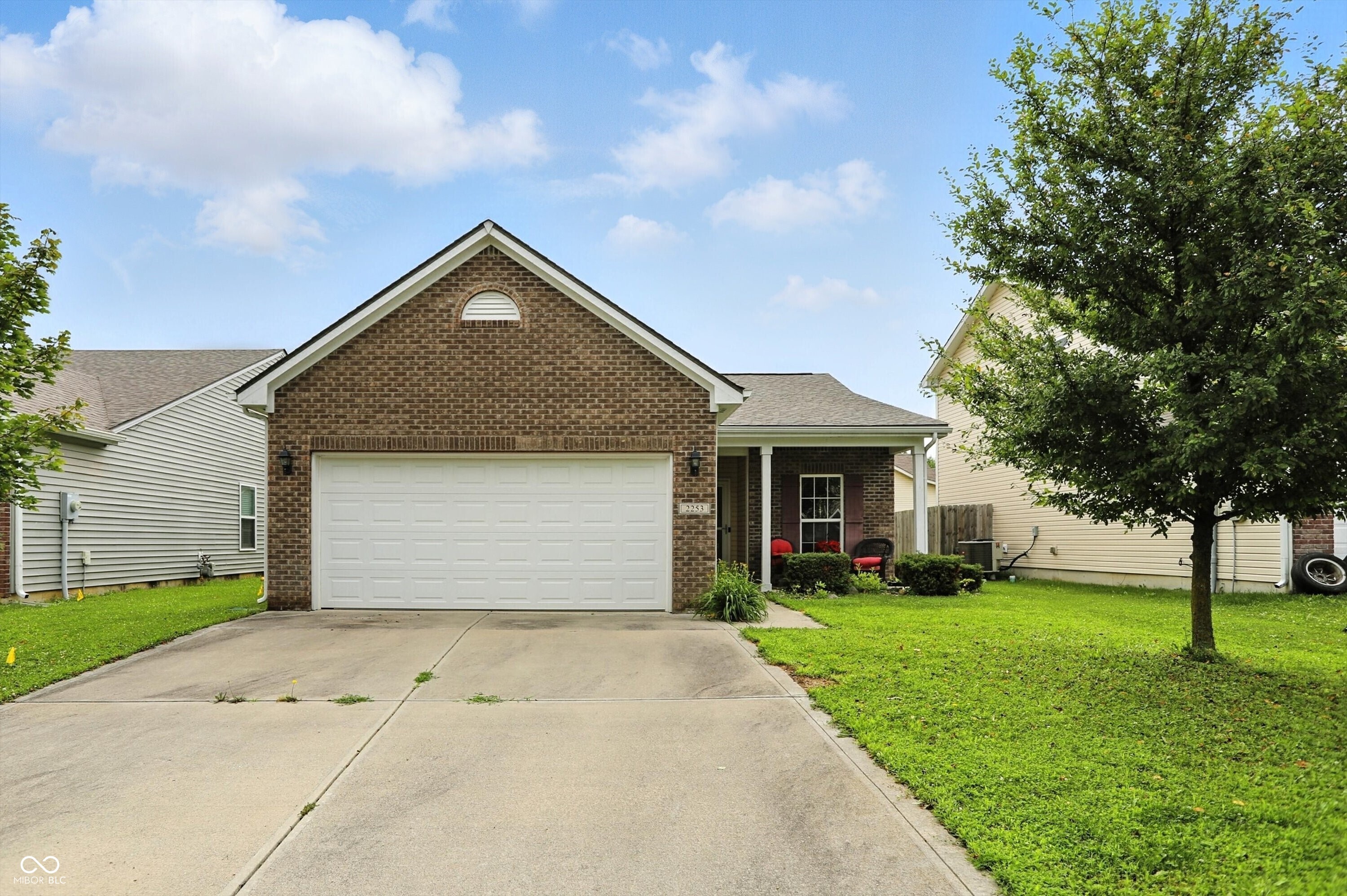 2253 Bridlewood Drive
