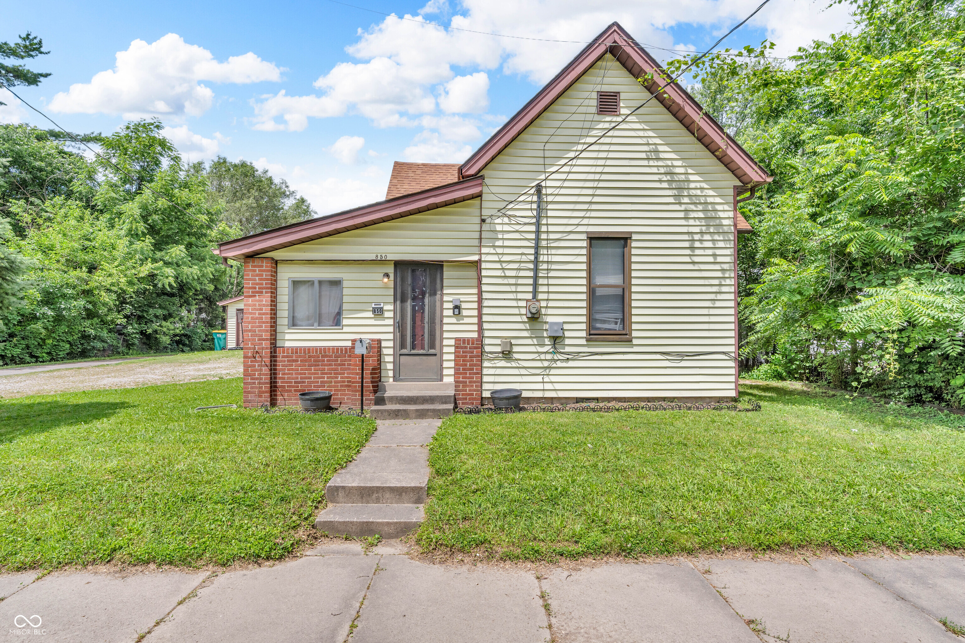 850 Duane Street
