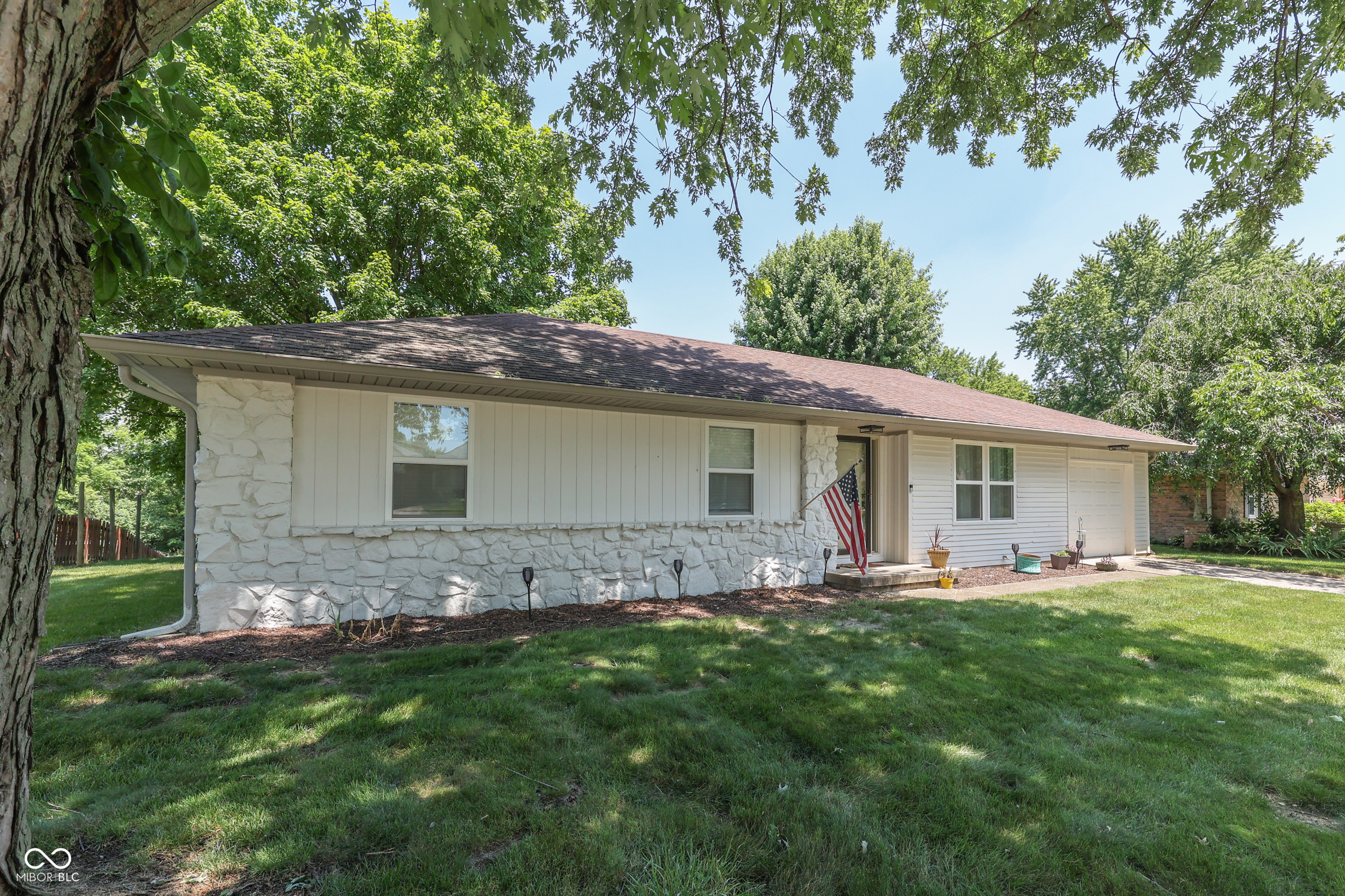 1234 Castle Drive