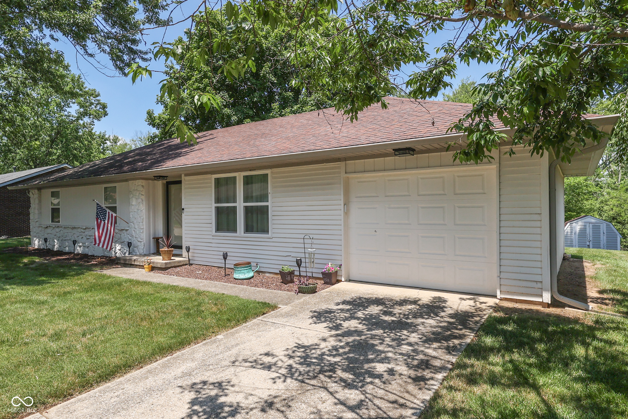 1234 Castle Drive