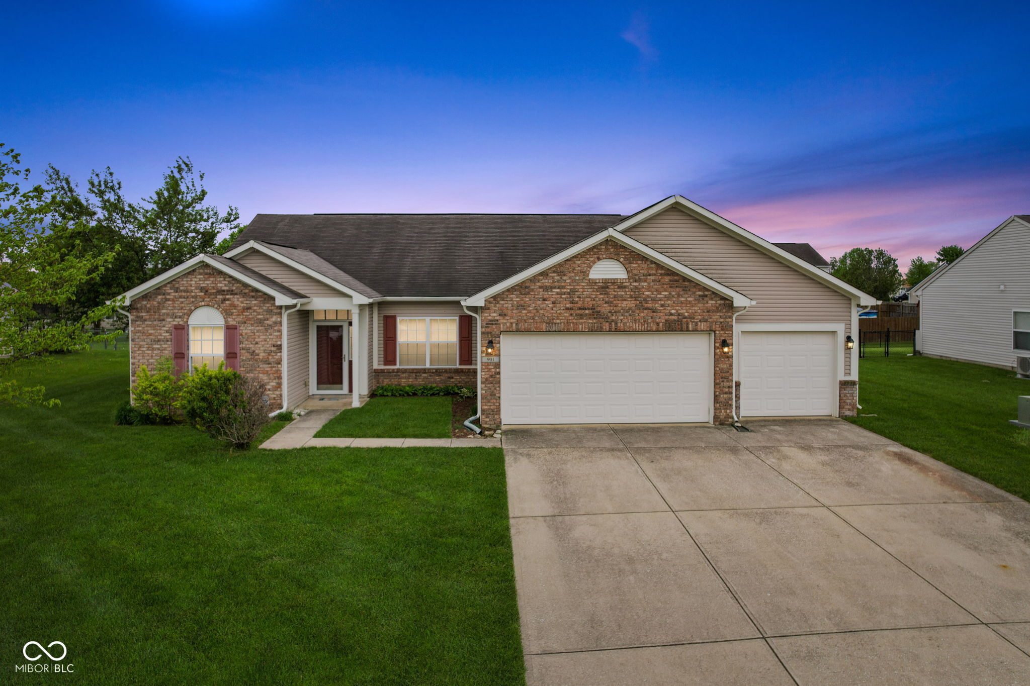 901 Palomino Place