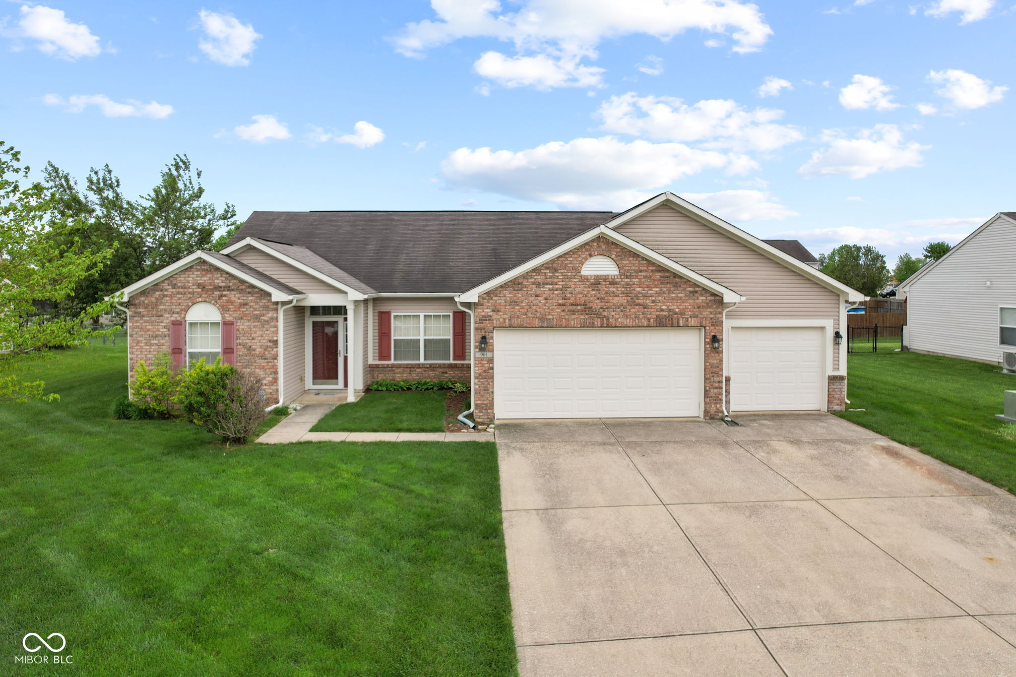 901 Palomino Place
