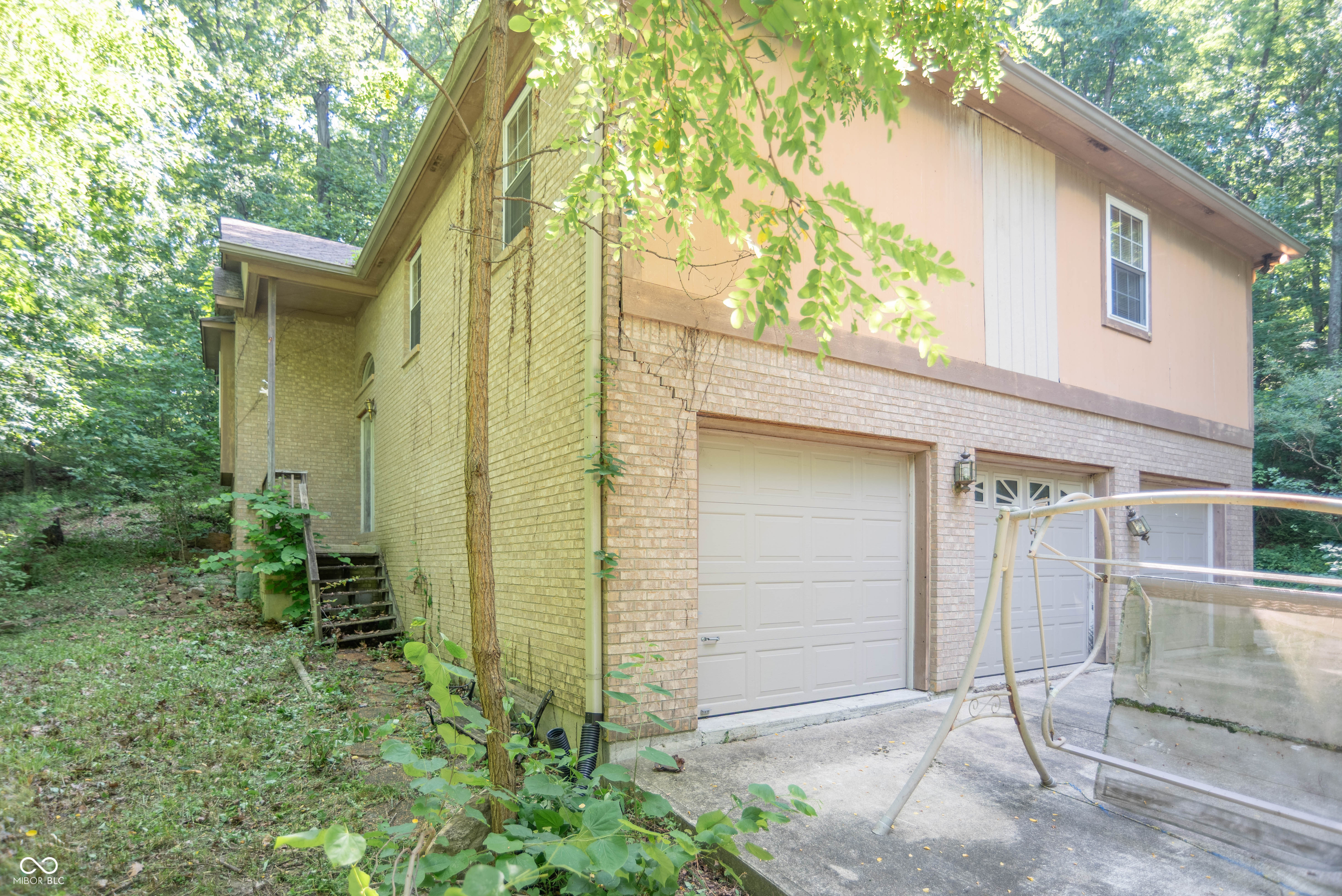 7303 W Division Road