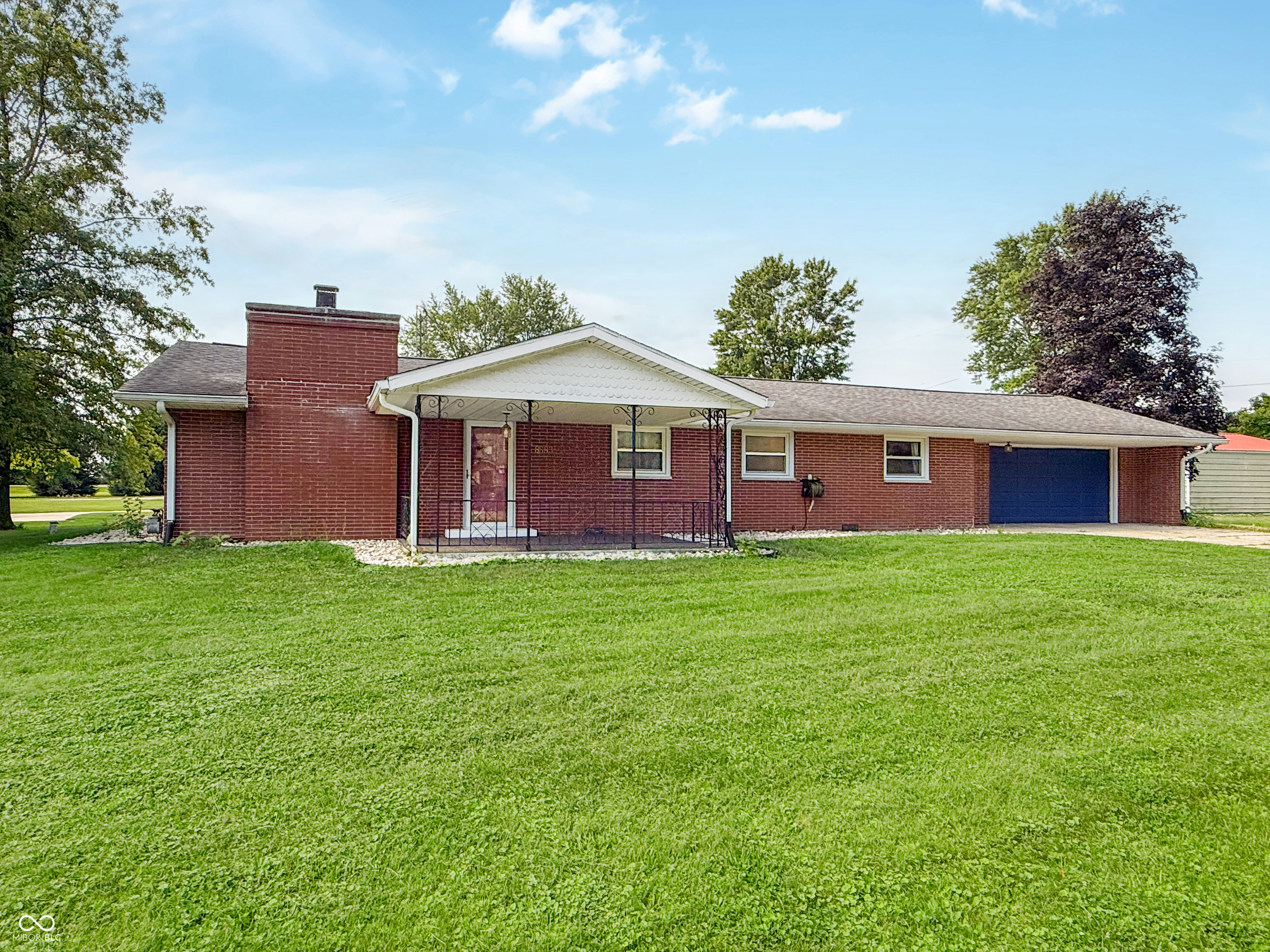 8883 W Hilltop Lane