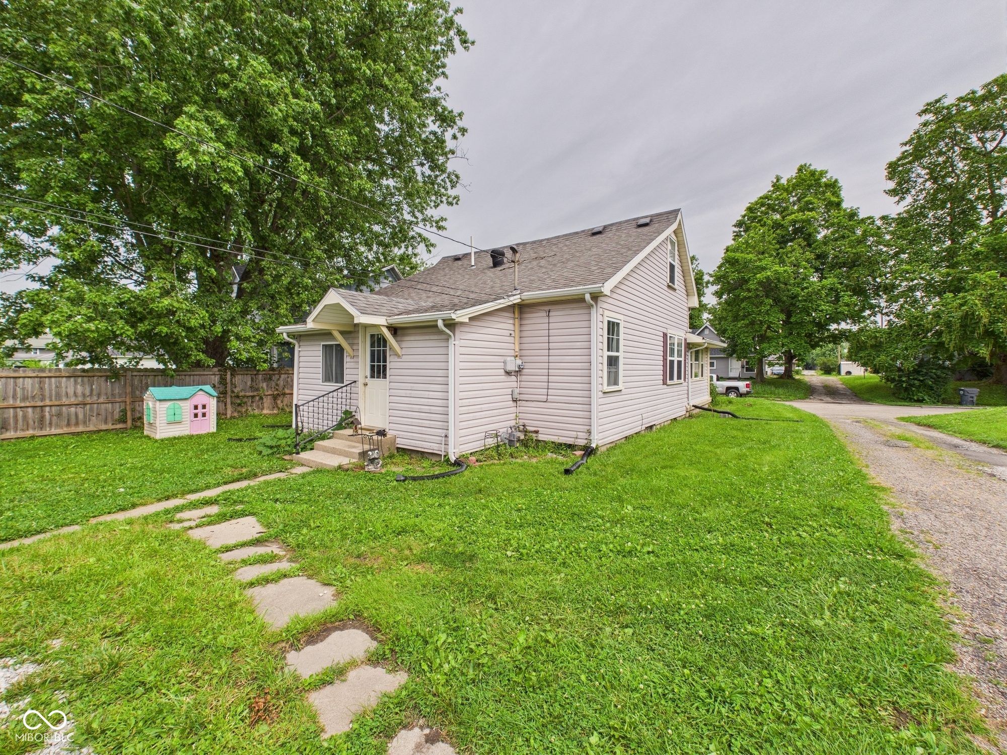 617 W Madison Street