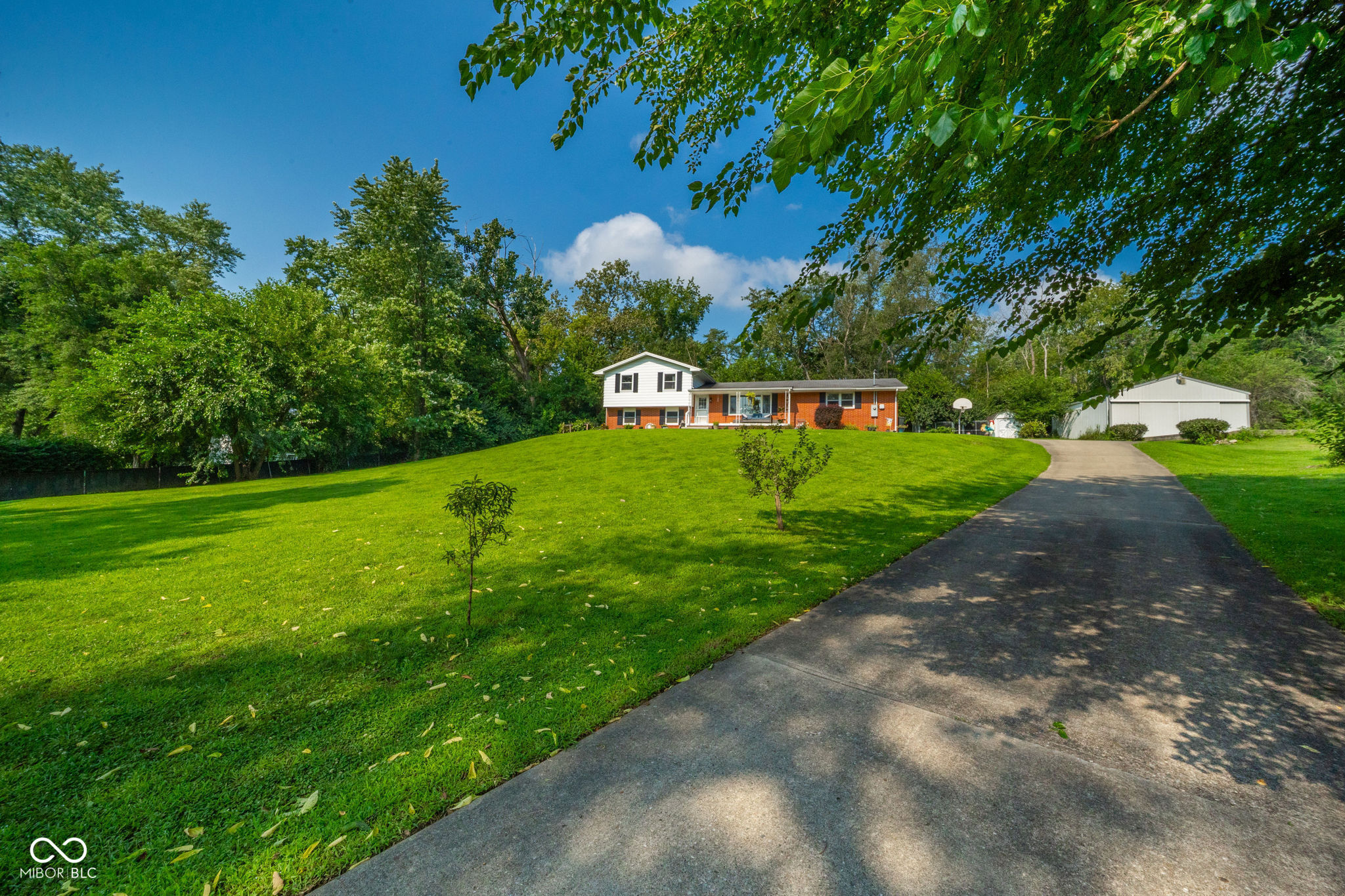2615 Alexandria Pike