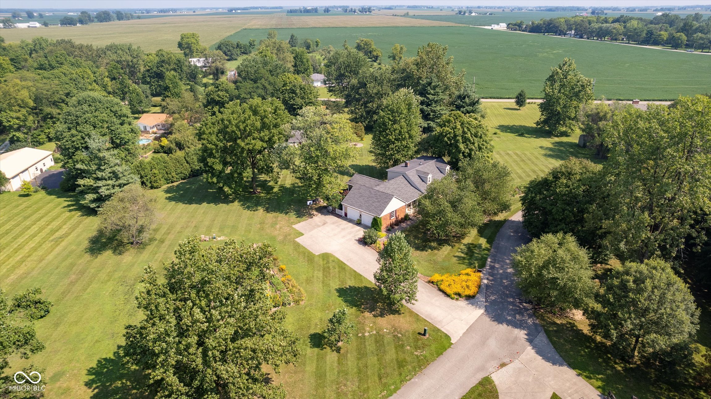 6234 W Country Lane