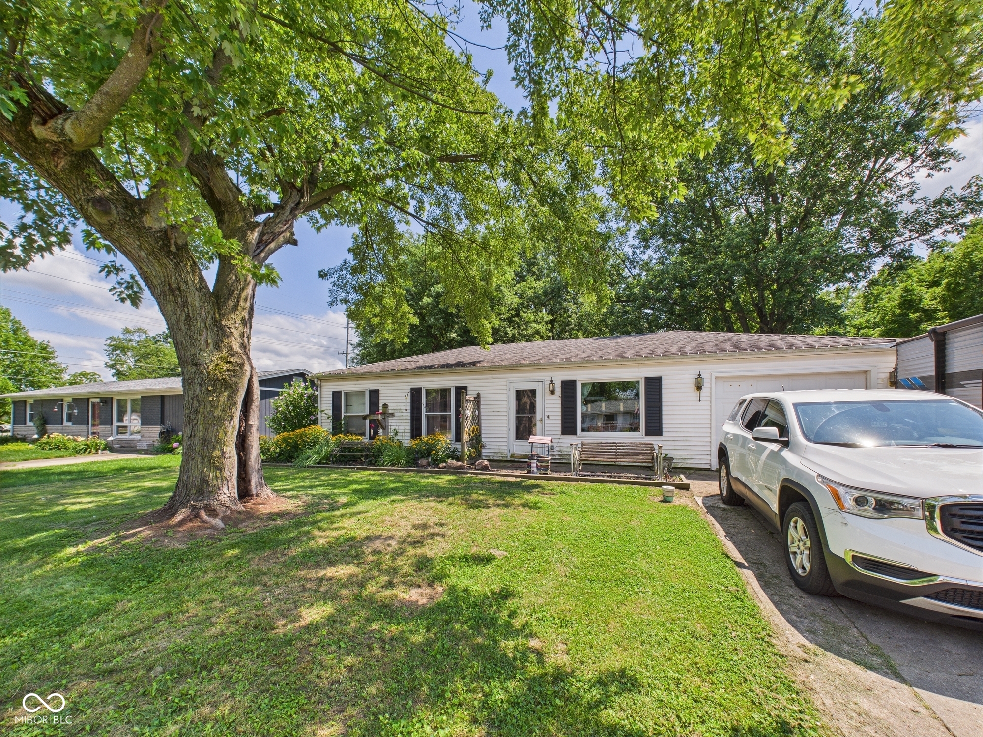 311 Hawthorne Avenue