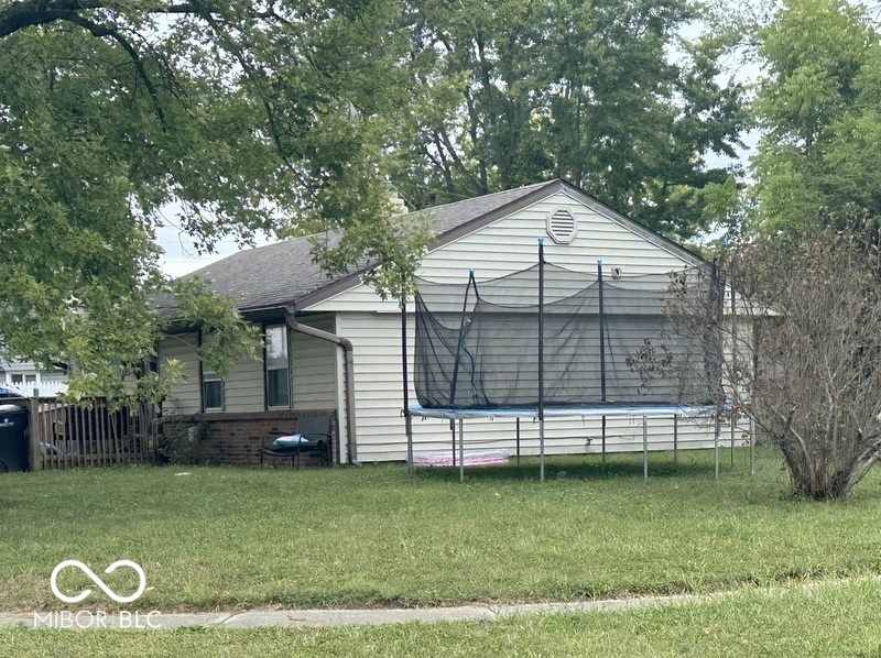 1902 Edgemont Way
