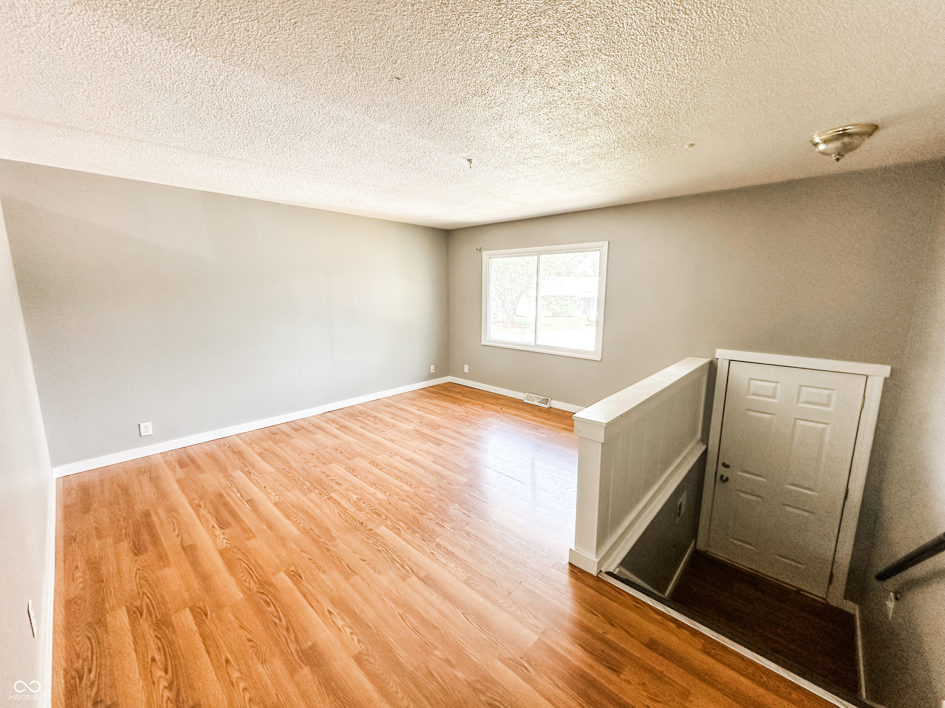 2419 Tamarack Place