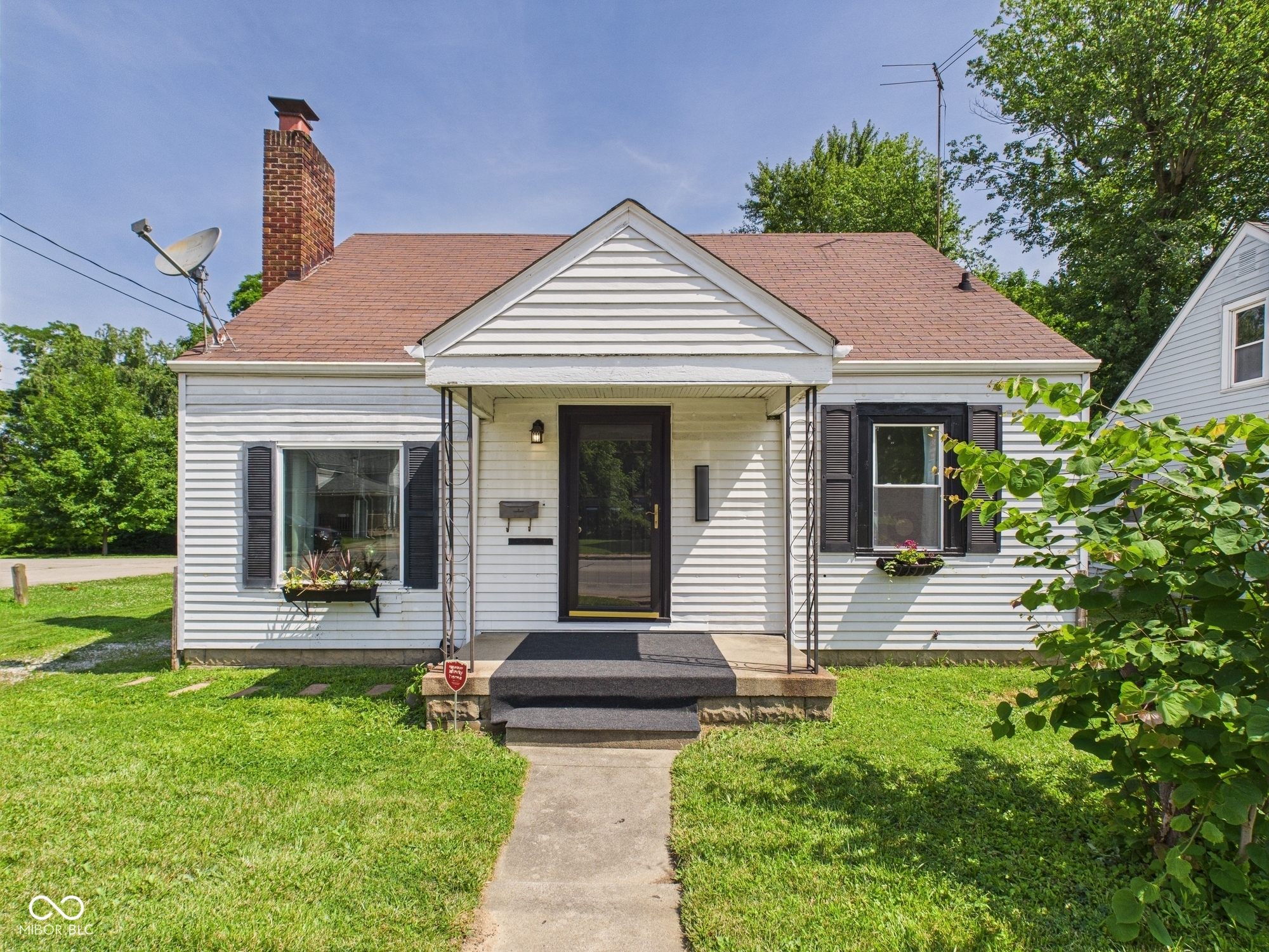 2314 W 8th Street