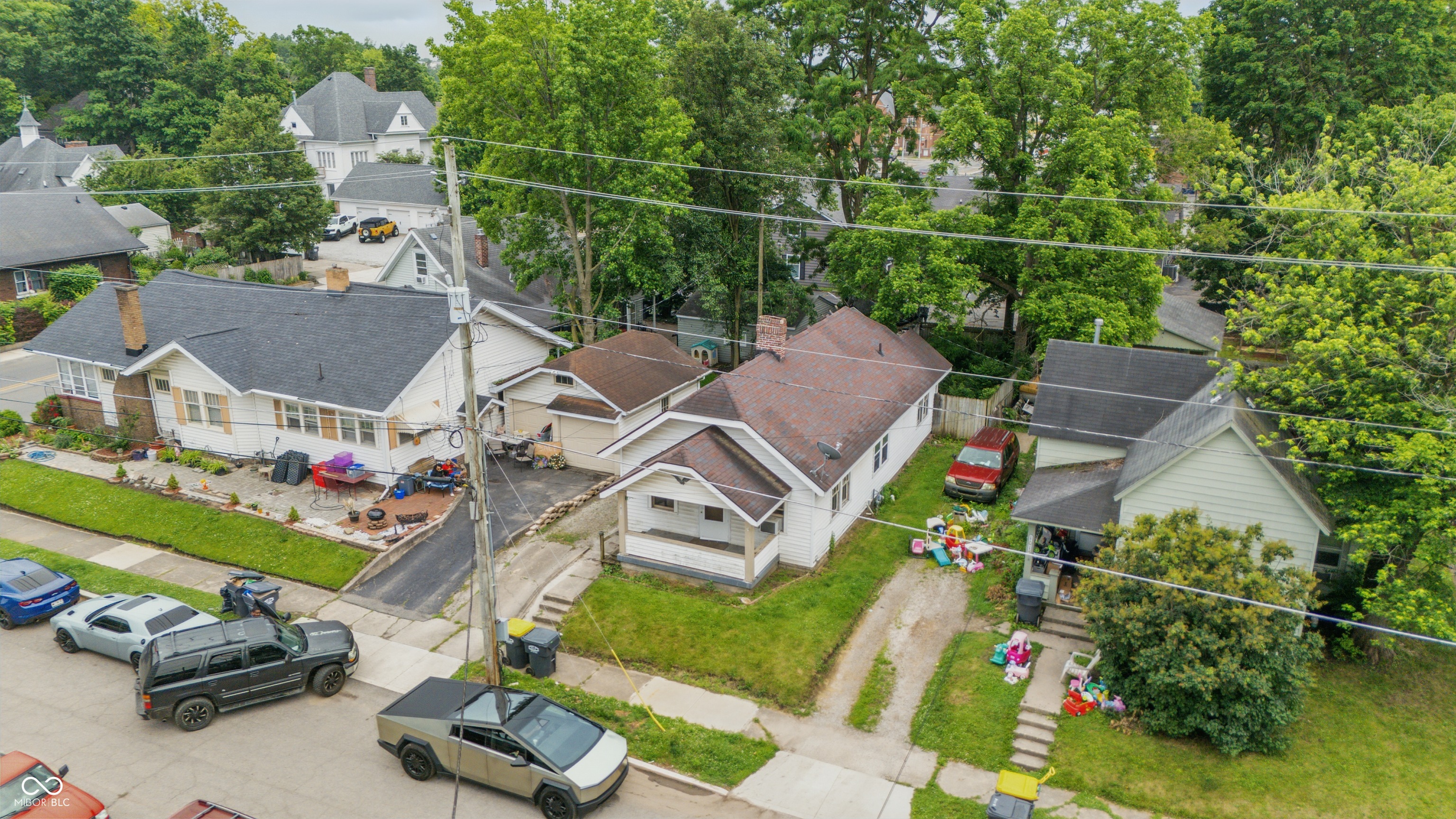 1011 W 7th Street