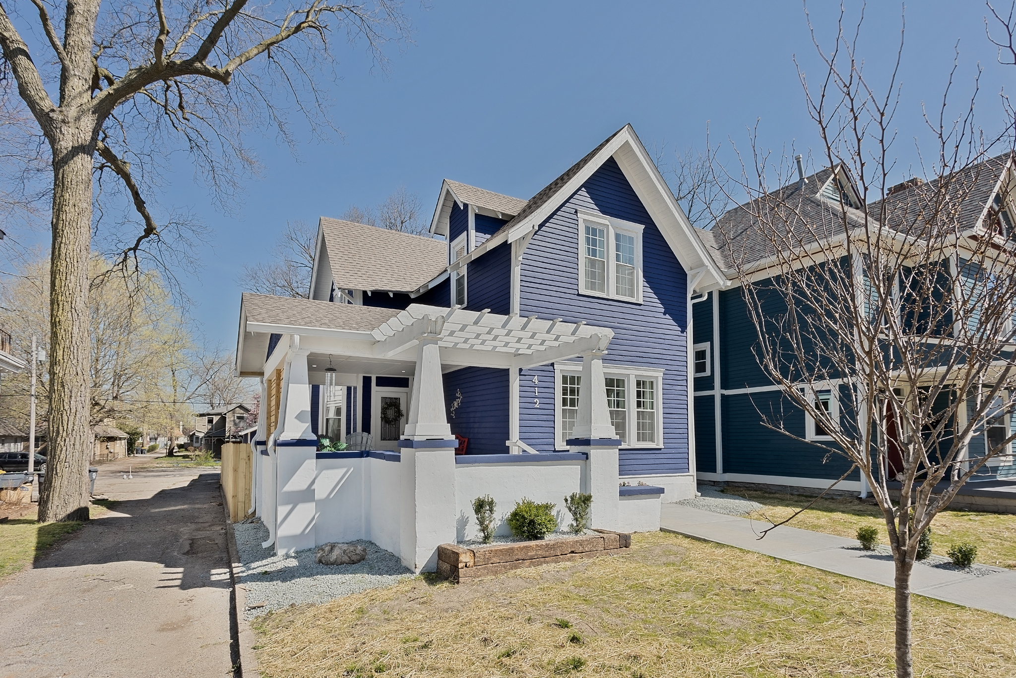 412 W 11th Street