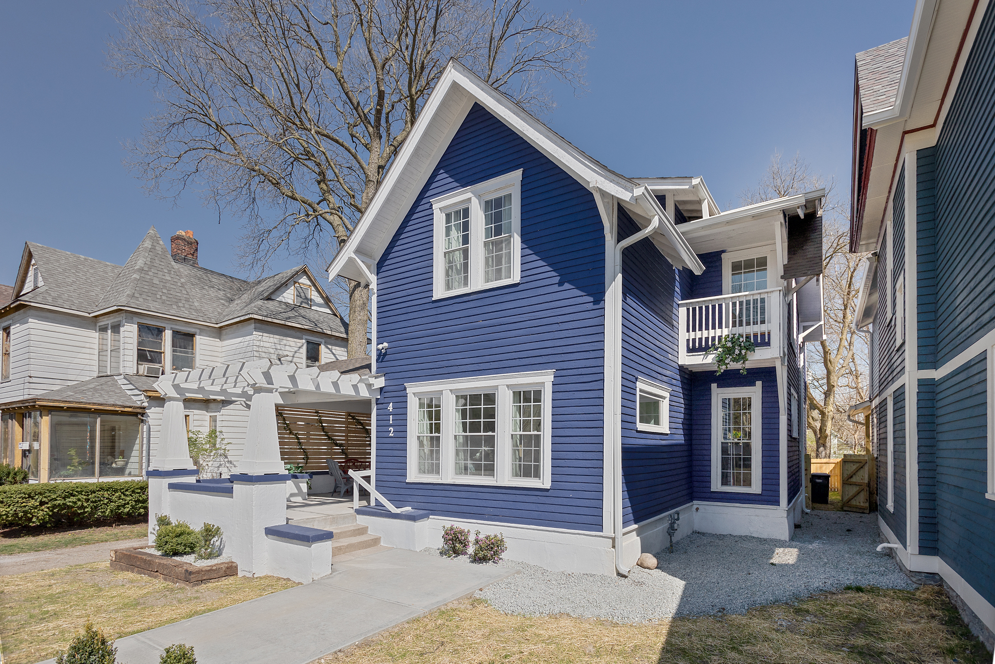 412 W 11th Street