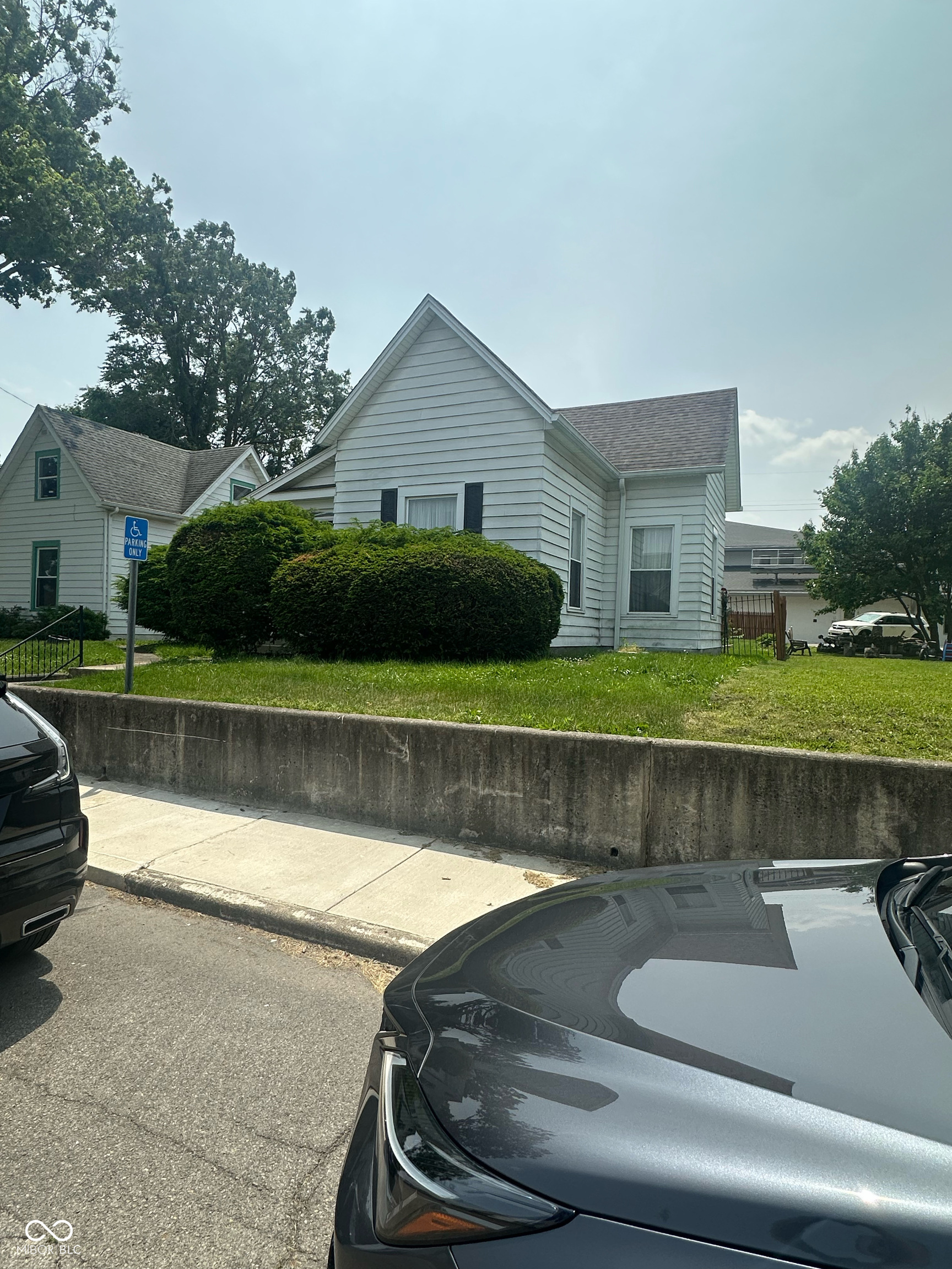 803 W 12th Street
