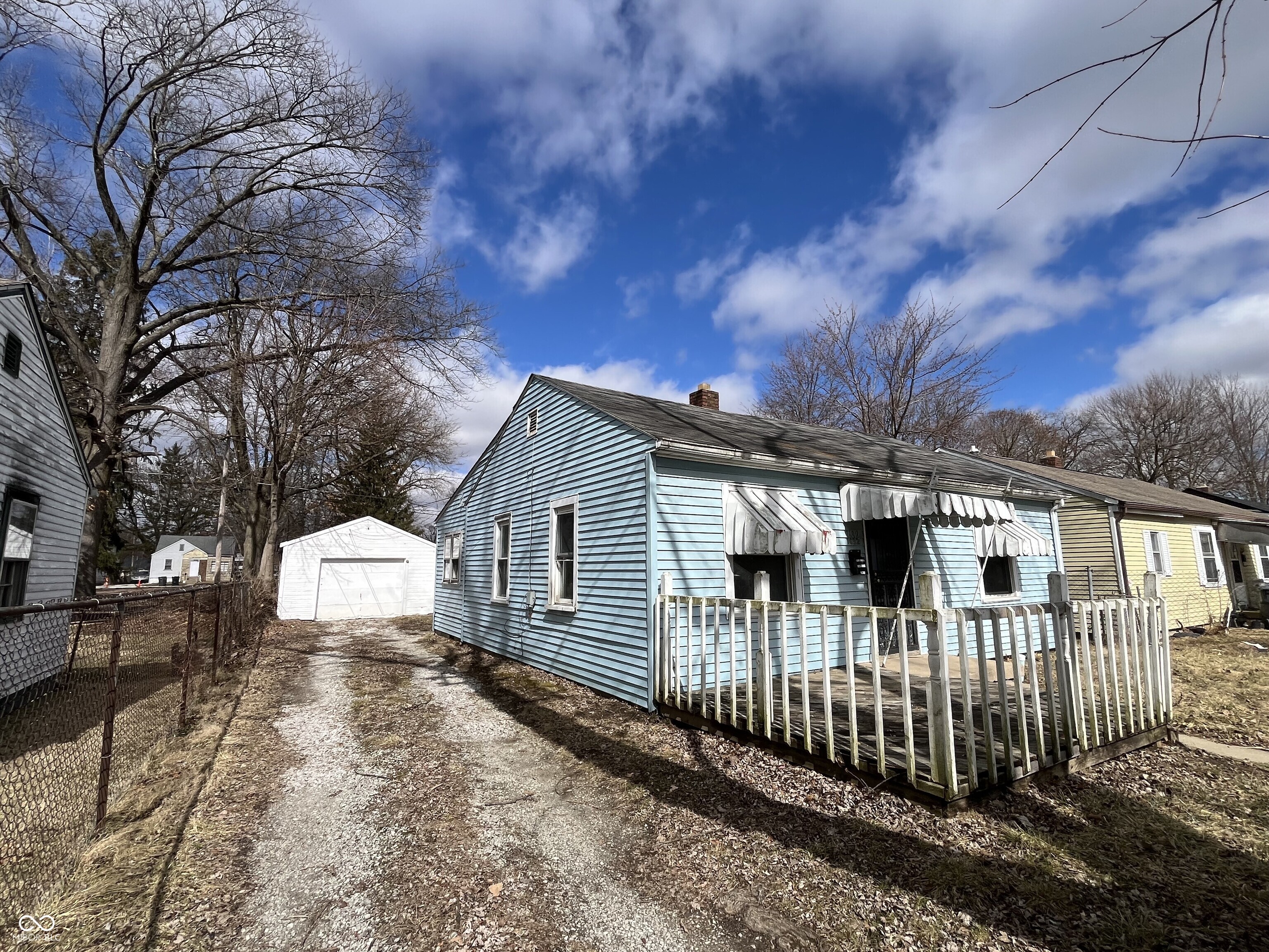 1632 W 17th Street