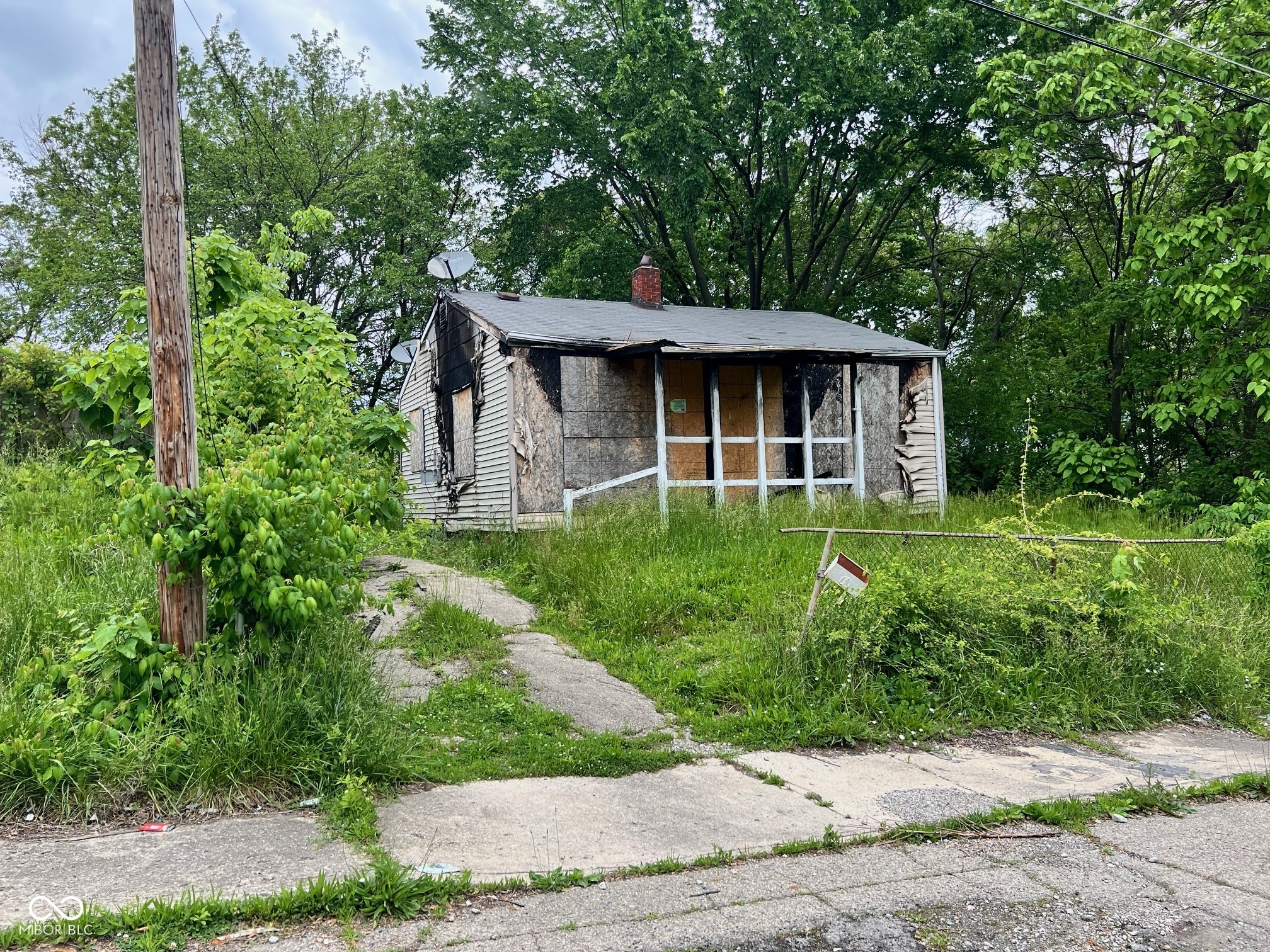 1516 W 20th W Street