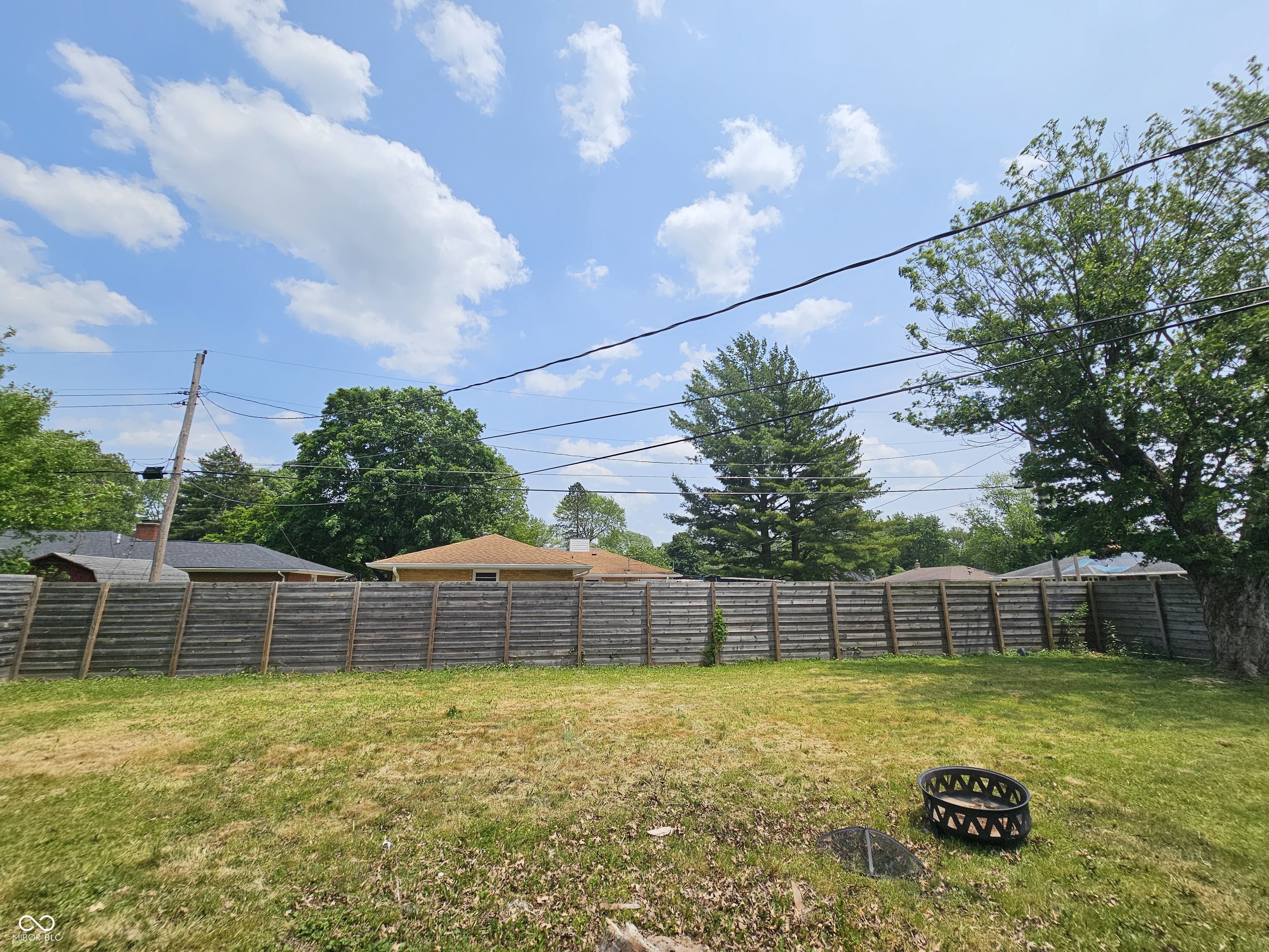 1628 Edgewood Drive
