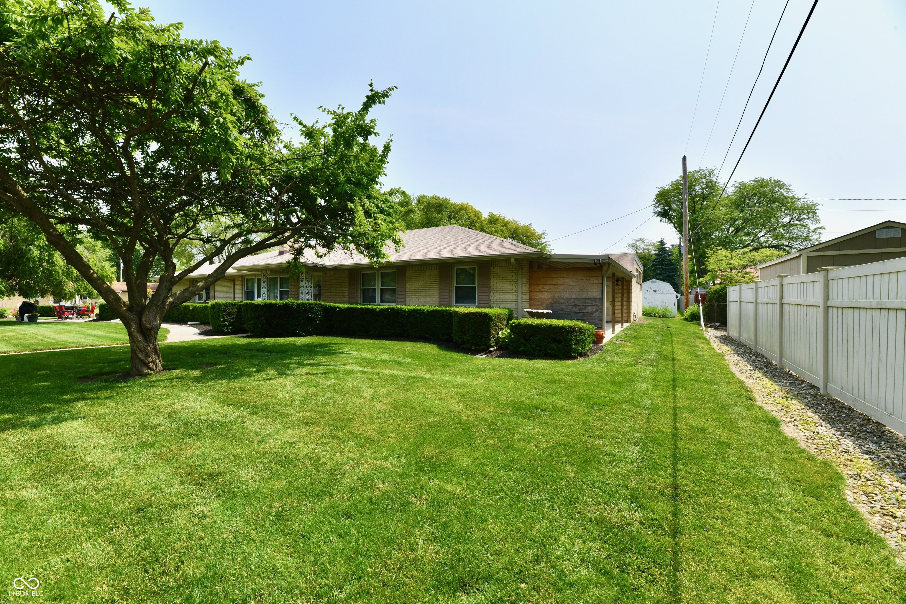 1910 Ivy Drive