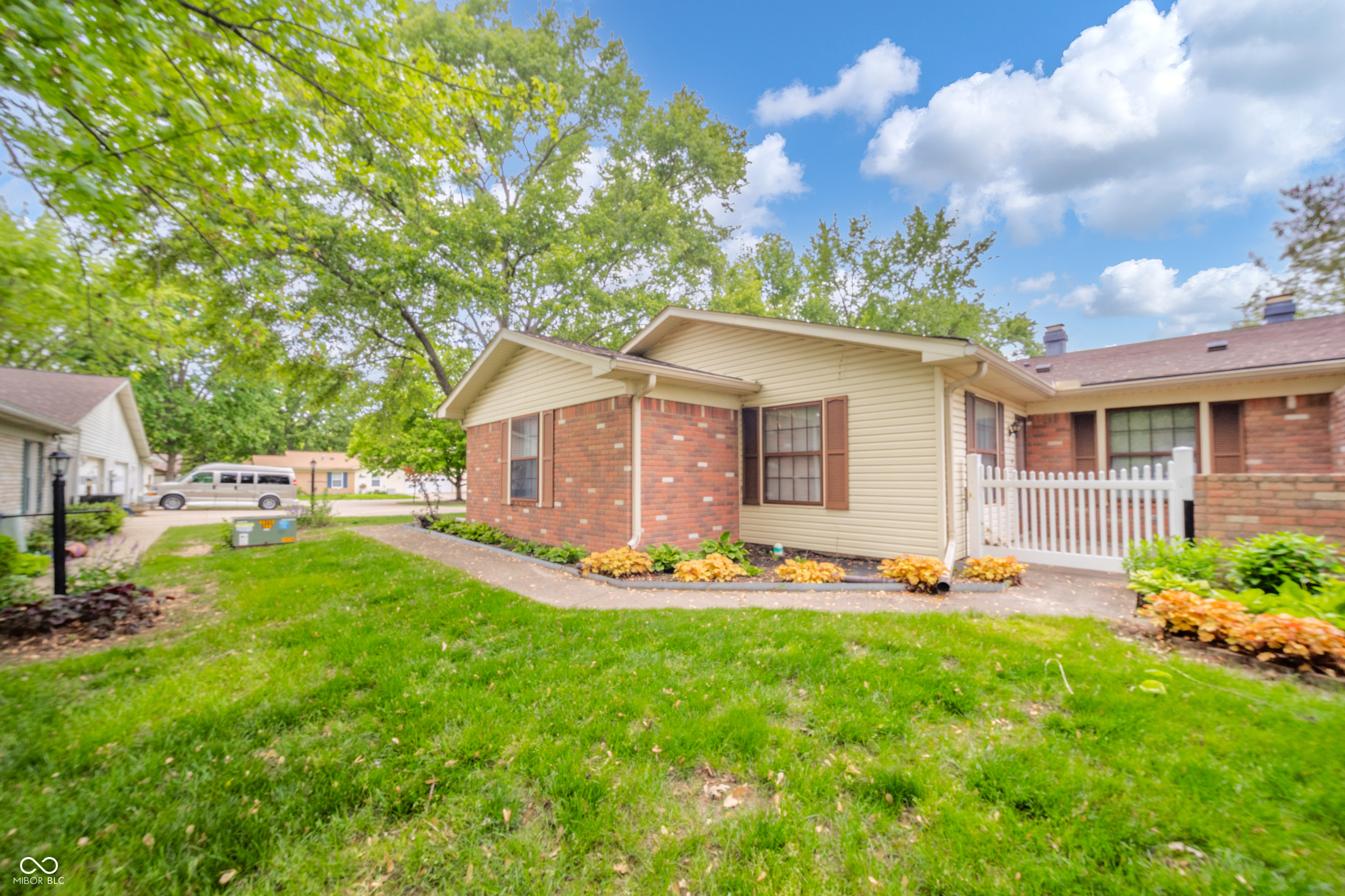 4316 London Court